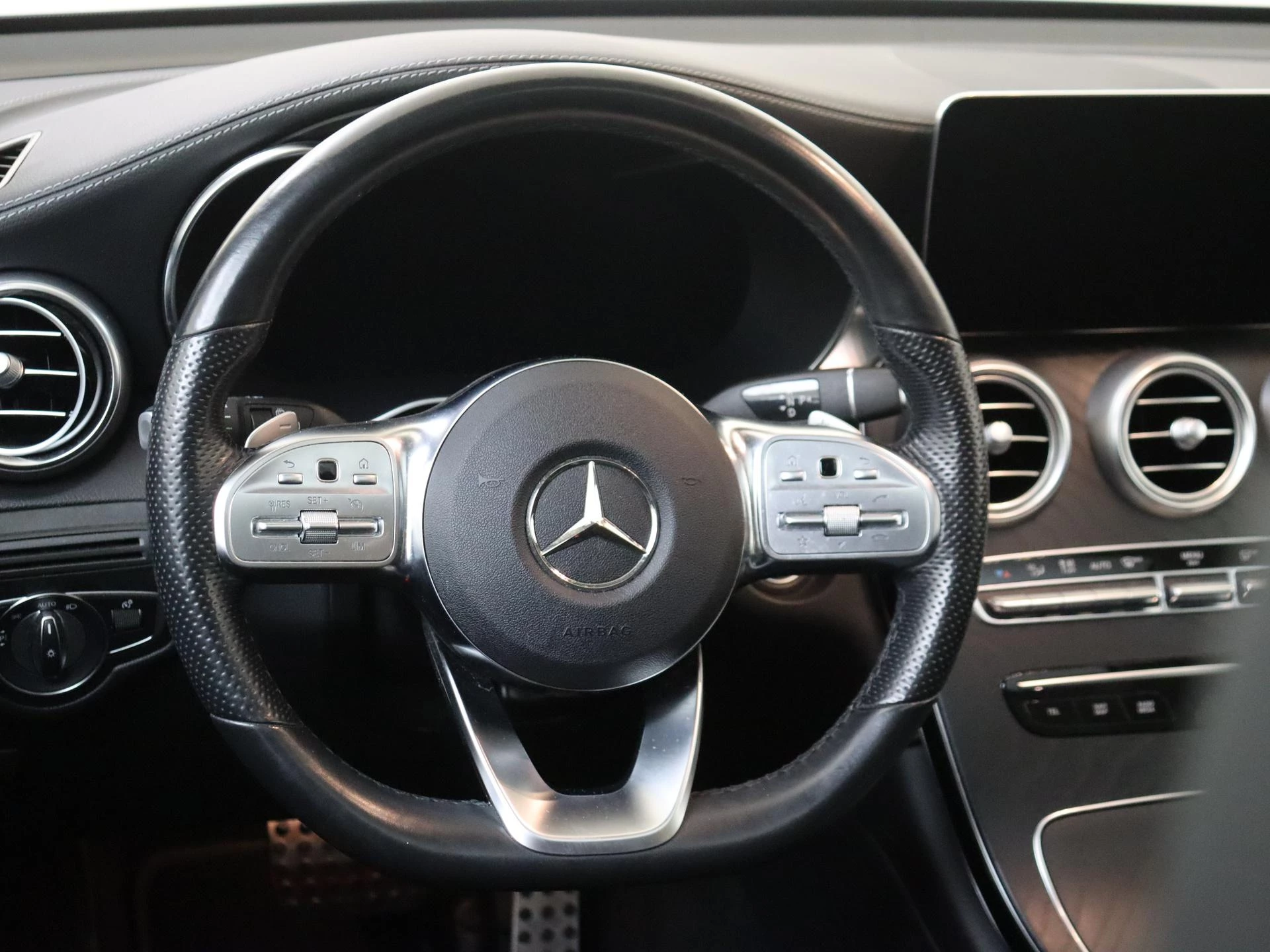 Mercedes-Benz GLC 300e 4MATIC Premium Plus