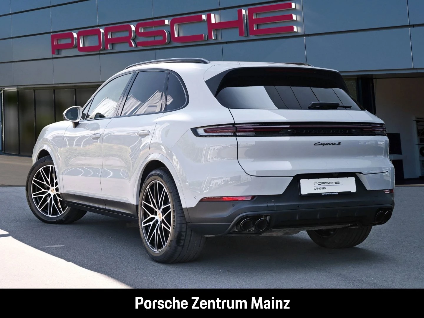 Porsche-Cayenne-image-5