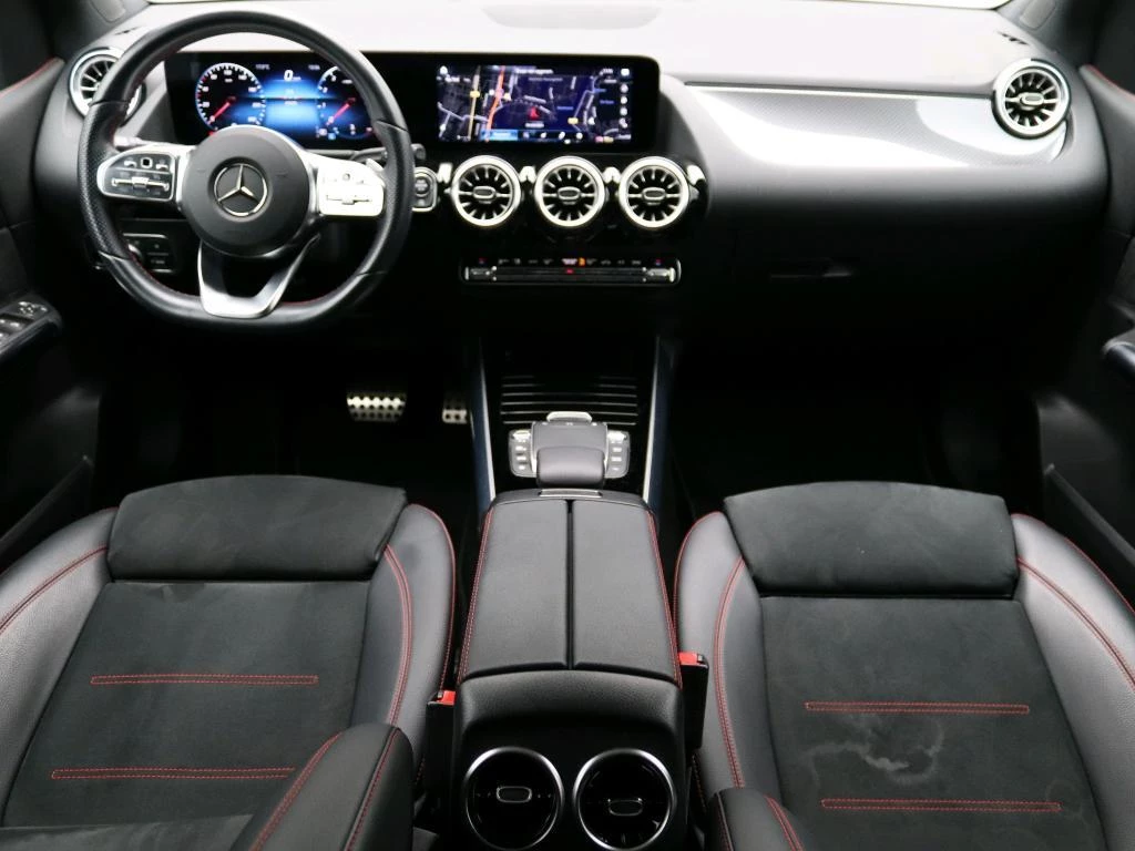 Mercedes-Benz B-Klasse 180 AMG Line + PANORAMISCH DAK + MULTIBEAM LED +