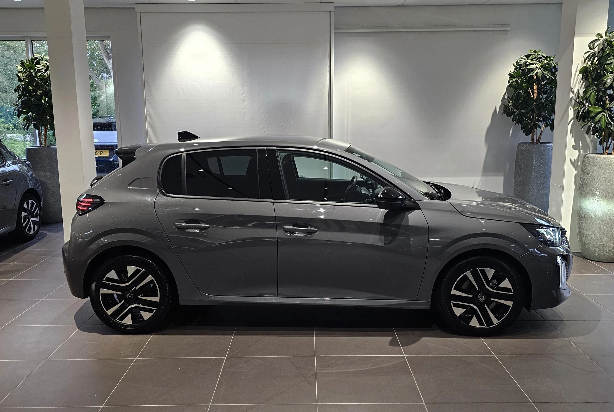 Peugeot-208-image-3