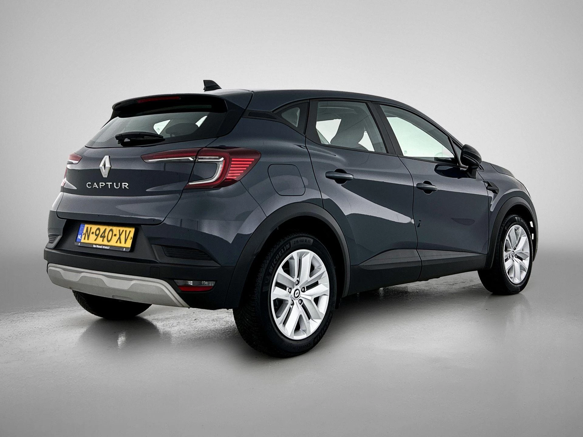 Renault-Captur-image-3