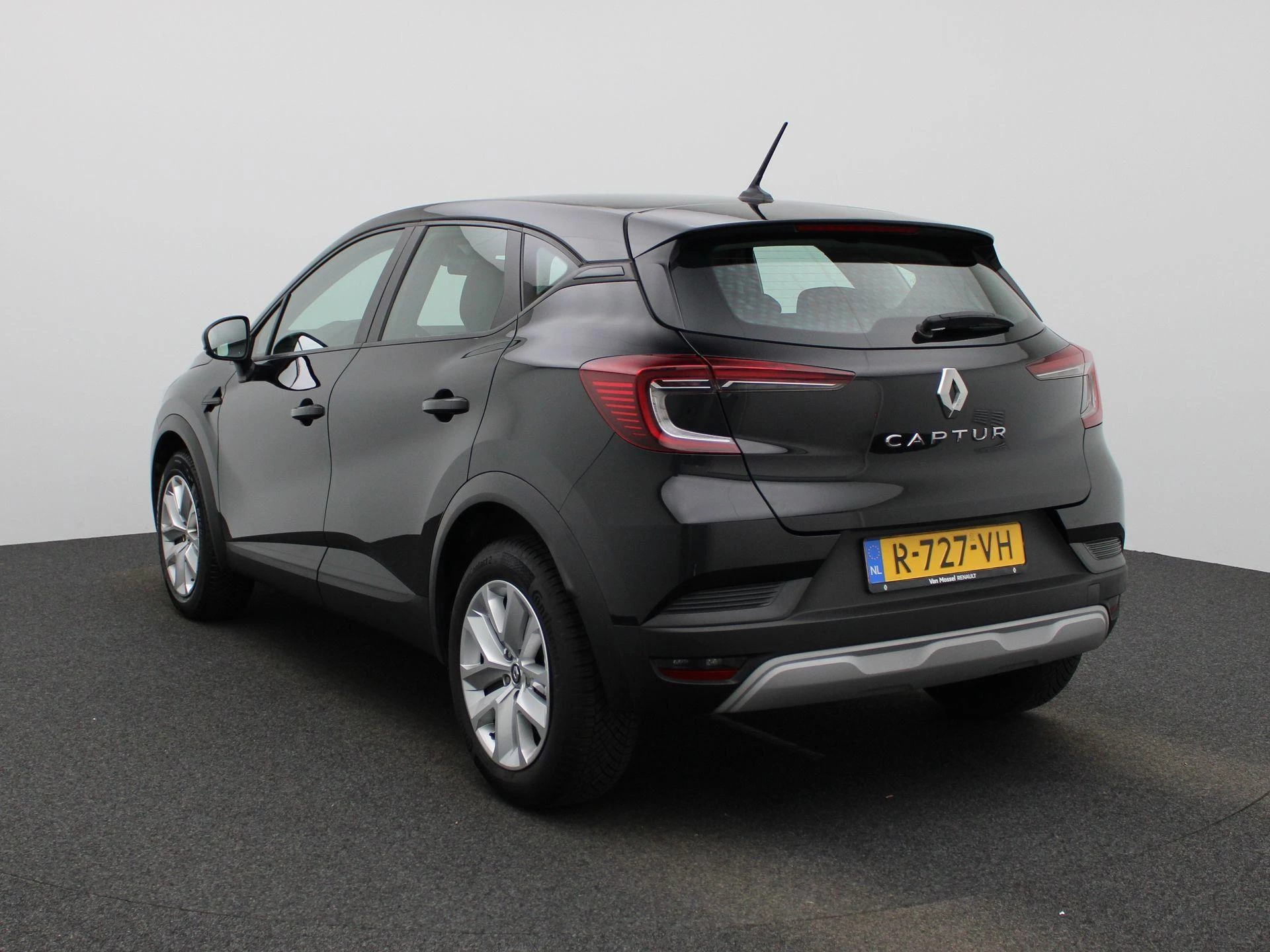 Renault-Captur-image-1