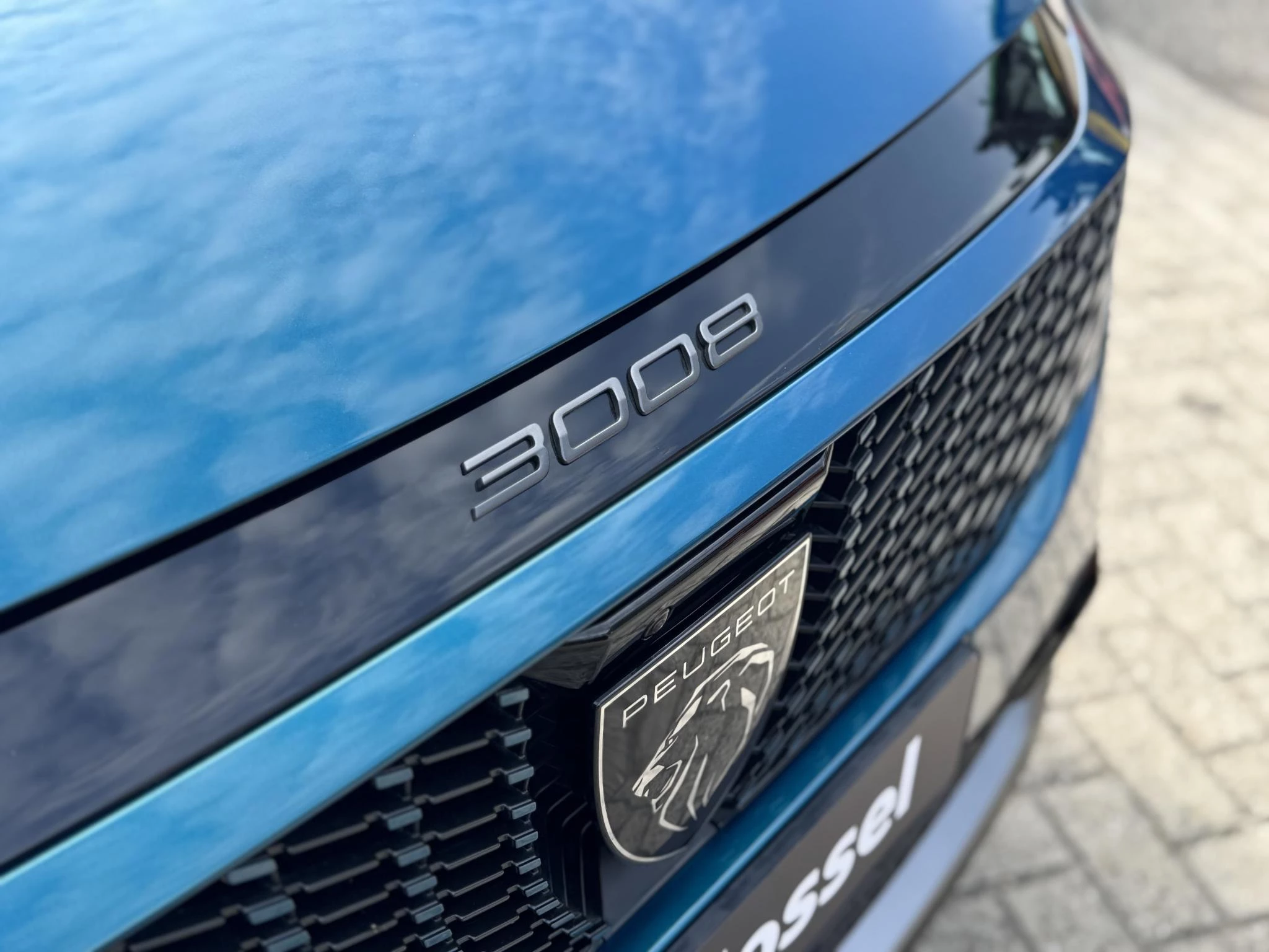 Peugeot e-3008 GT Long Range 230 97 kWh