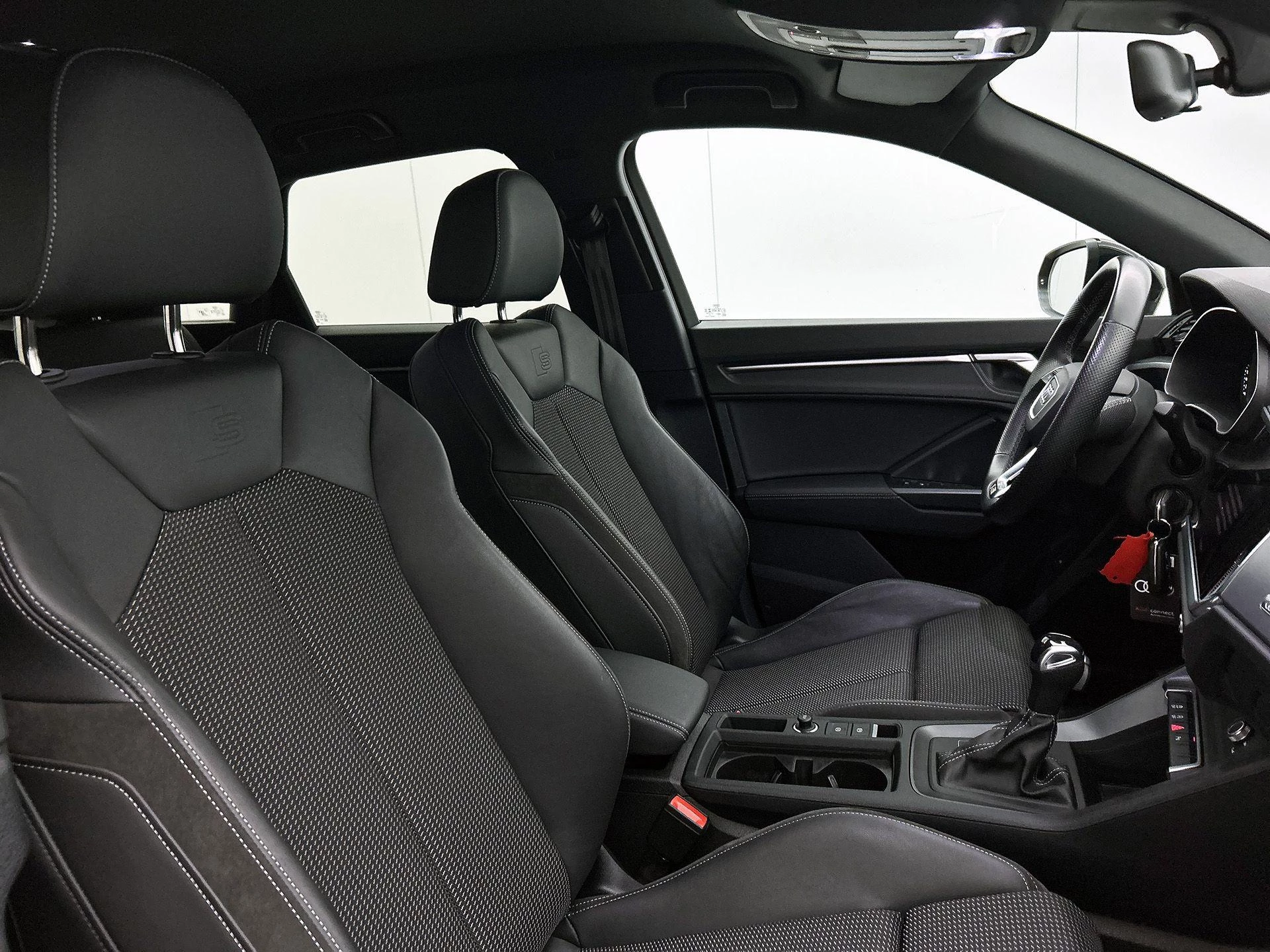 Audi-Q3-image-14