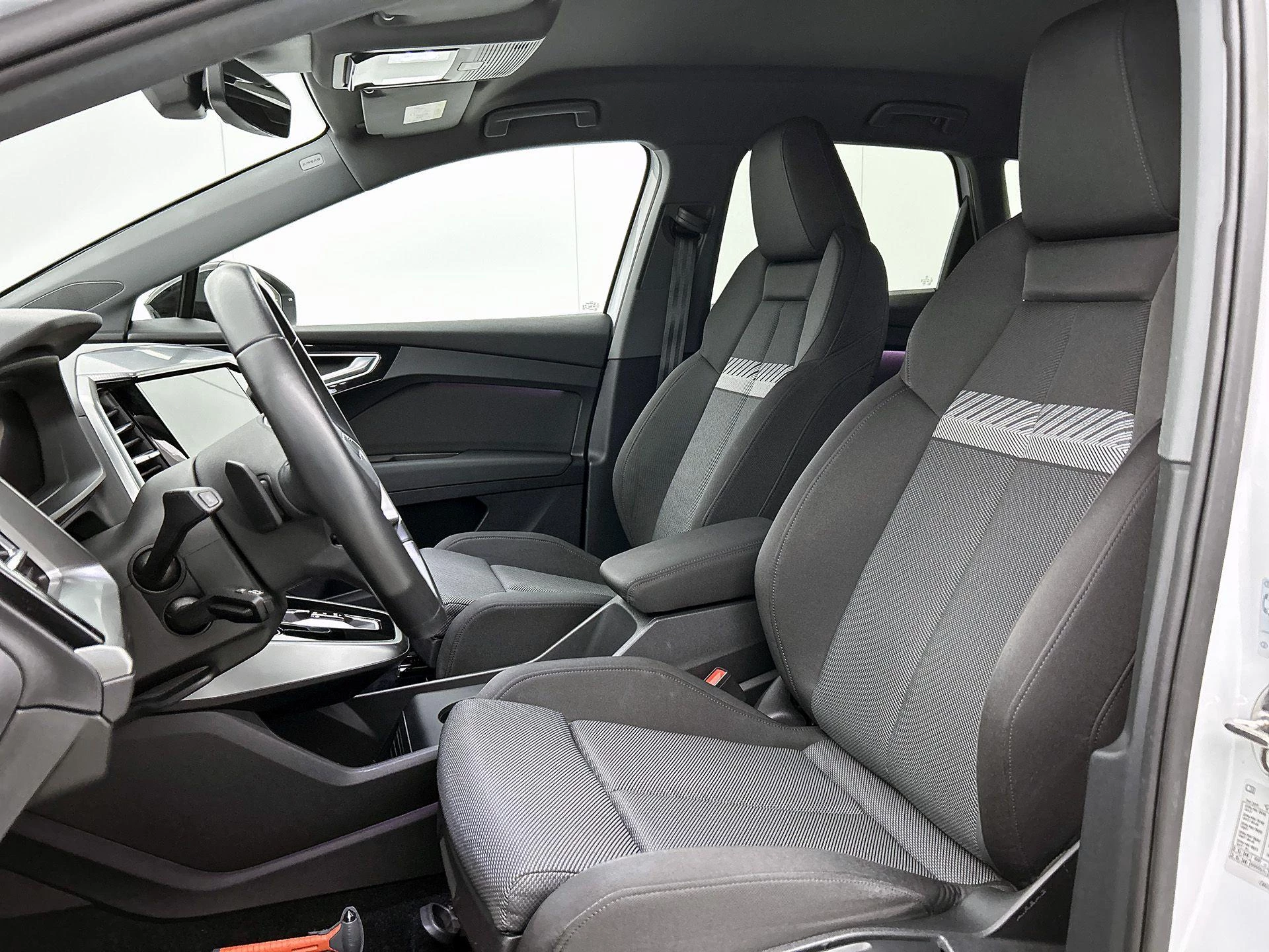 Audi-Q4 e-tron-image-8