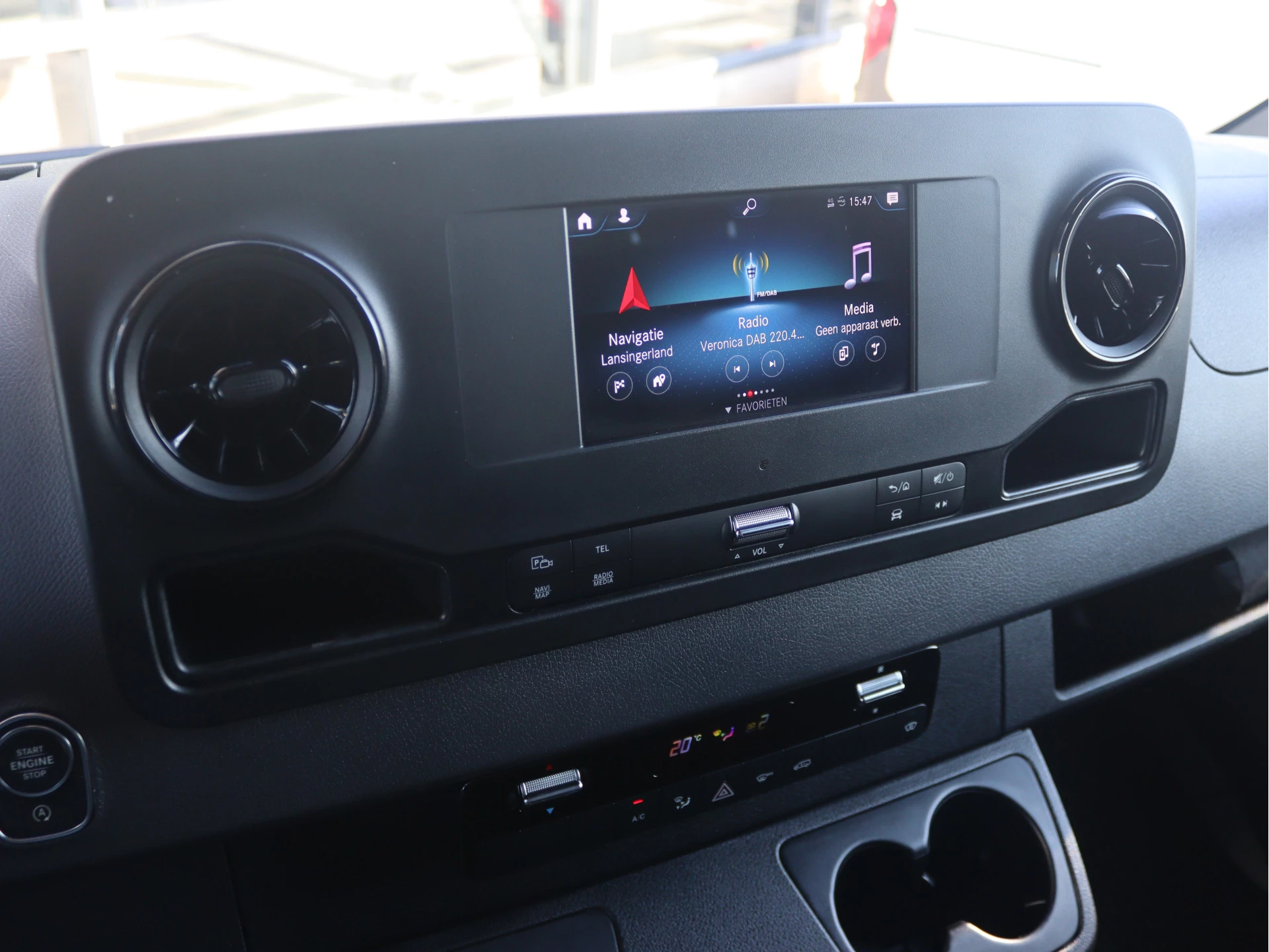Mercedes-Benz-Sprinter-image-10