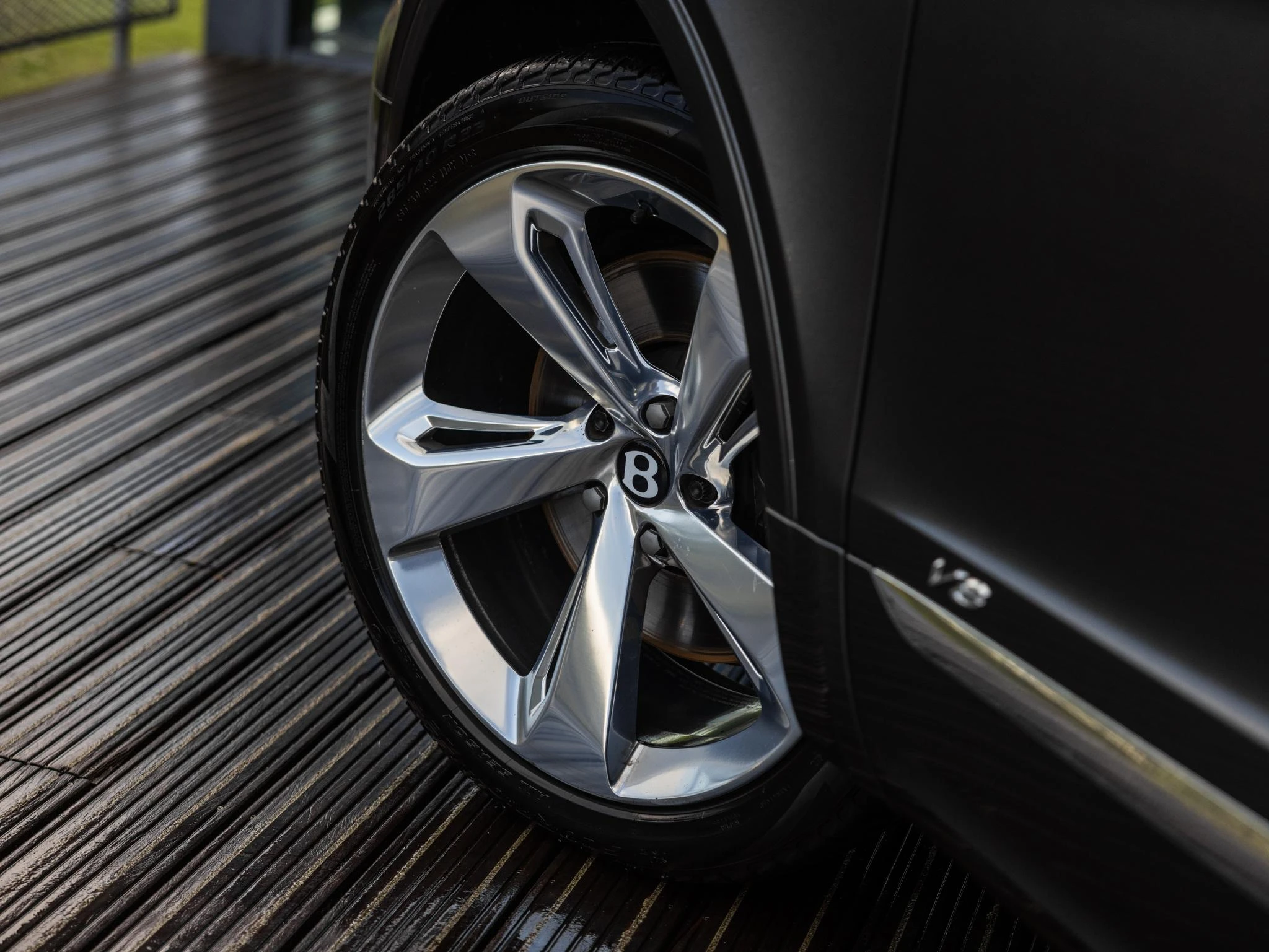 Bentley-Bentayga-image-63