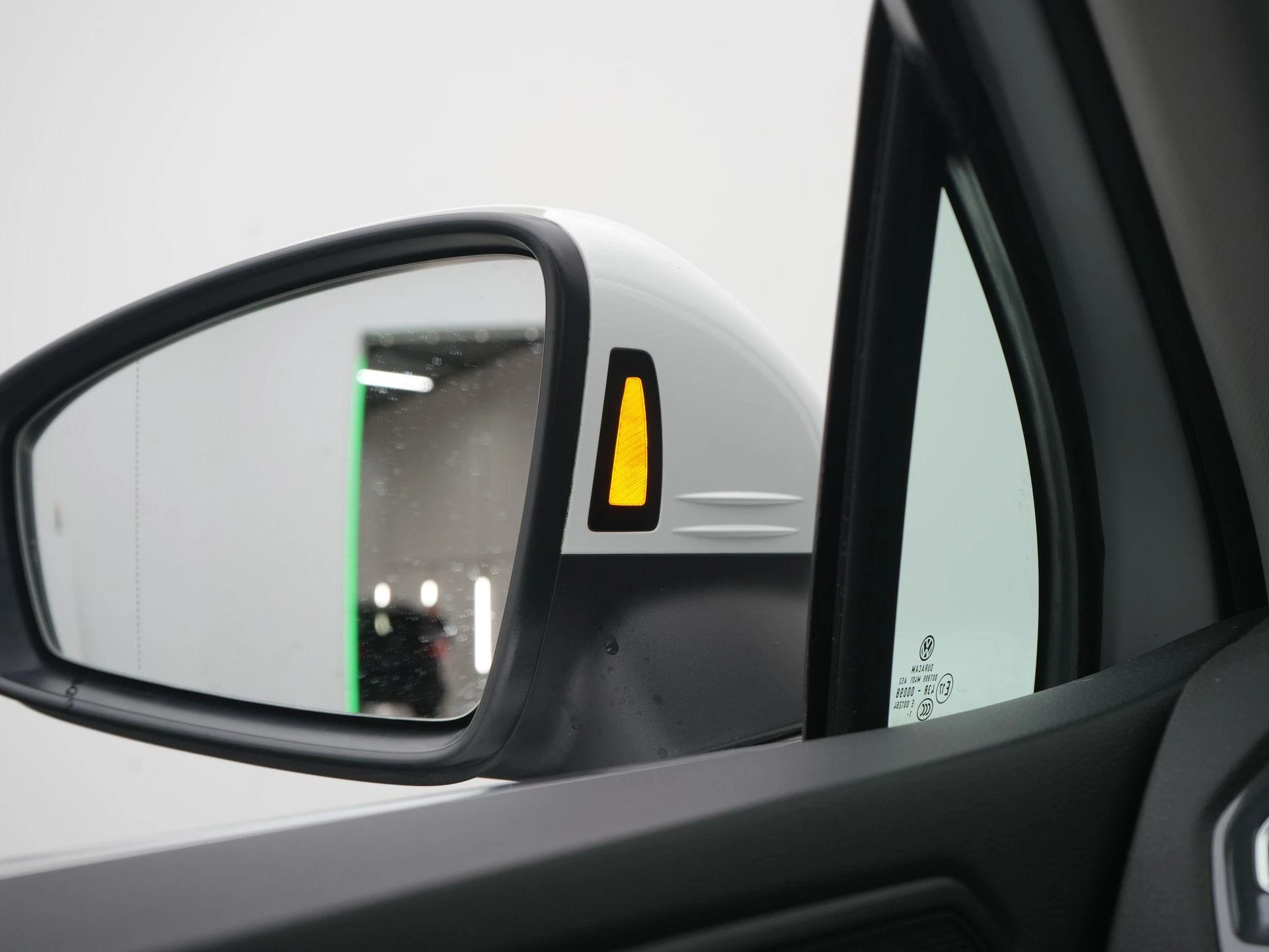 Volkswagen-Tiguan-image-32