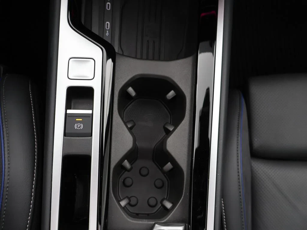 Volkswagen-Passat-image-26