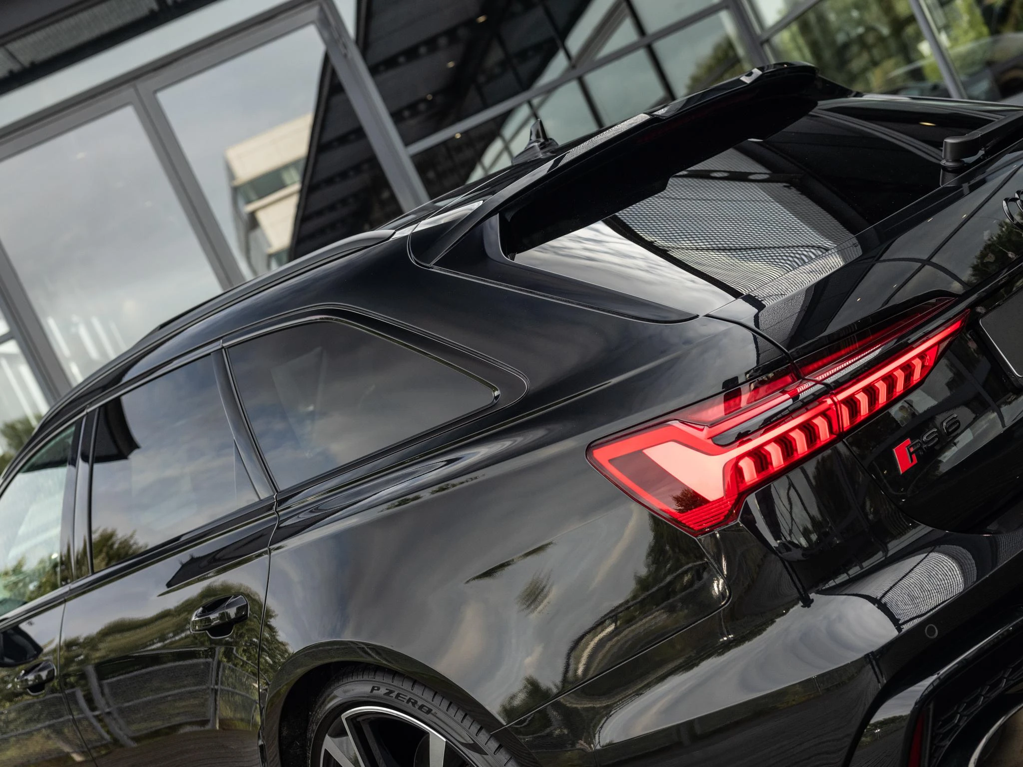 Audi-RS6-image-9