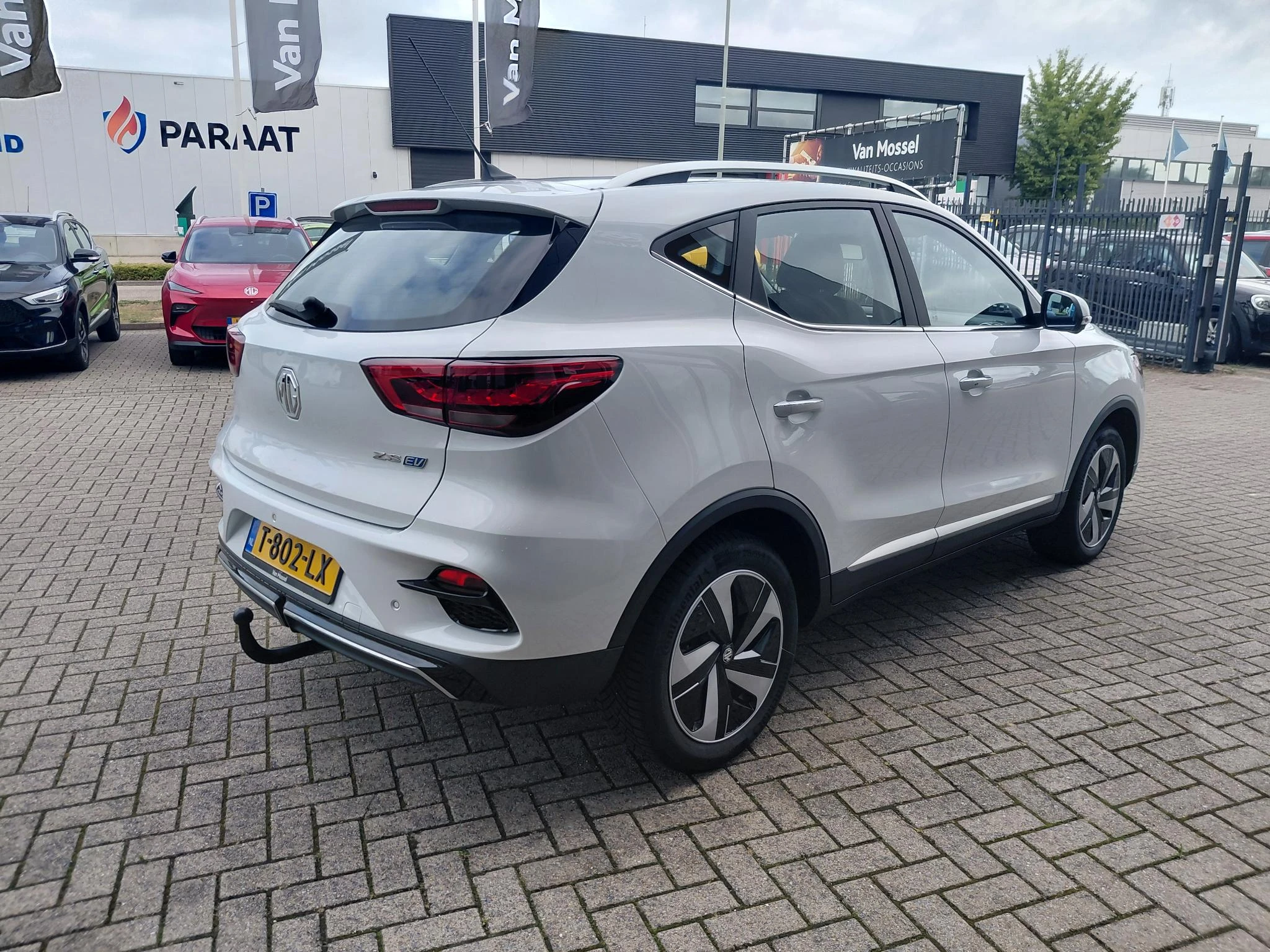 MG-ZS EV-image-5