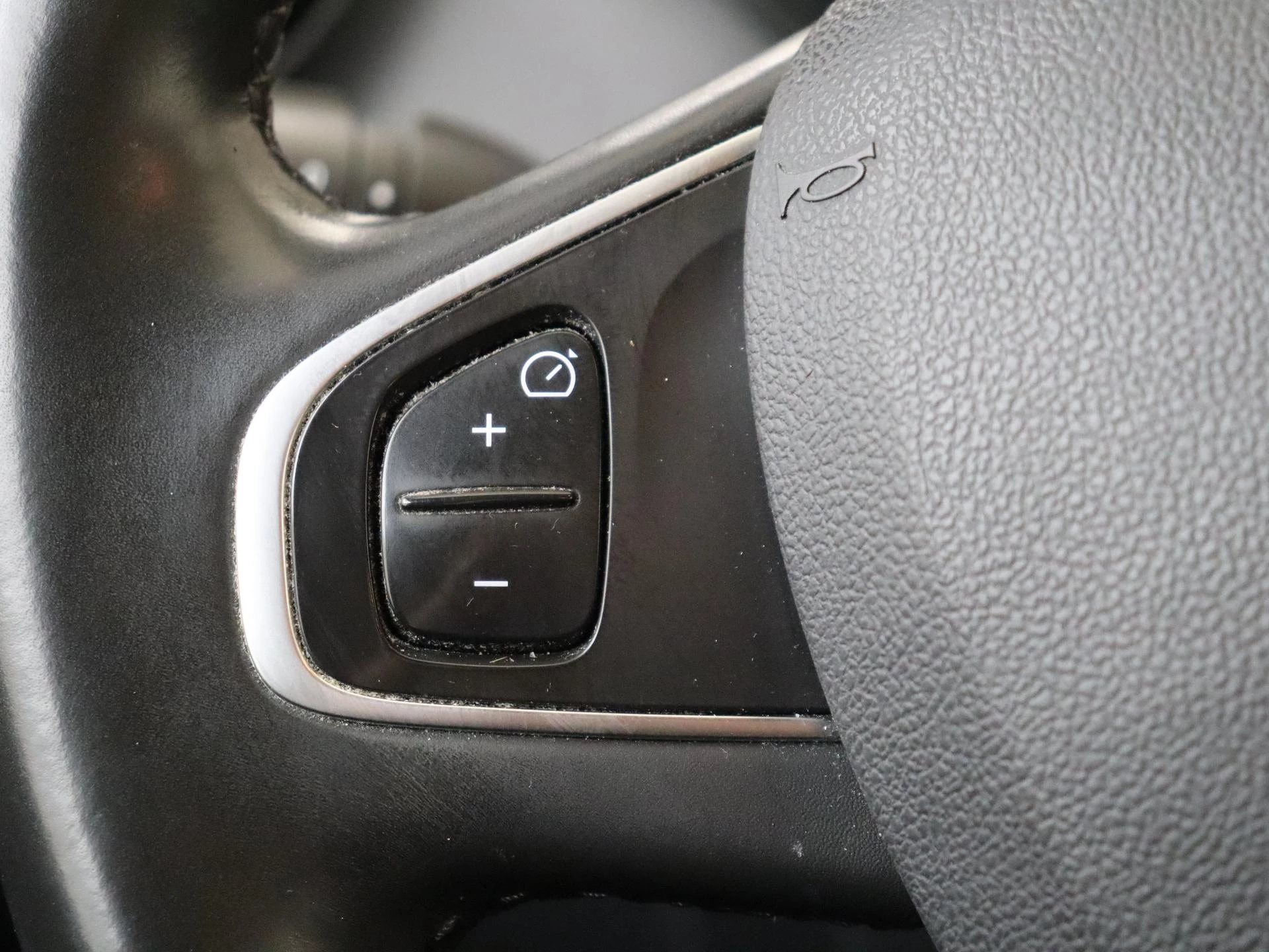 Renault-Captur-image-16