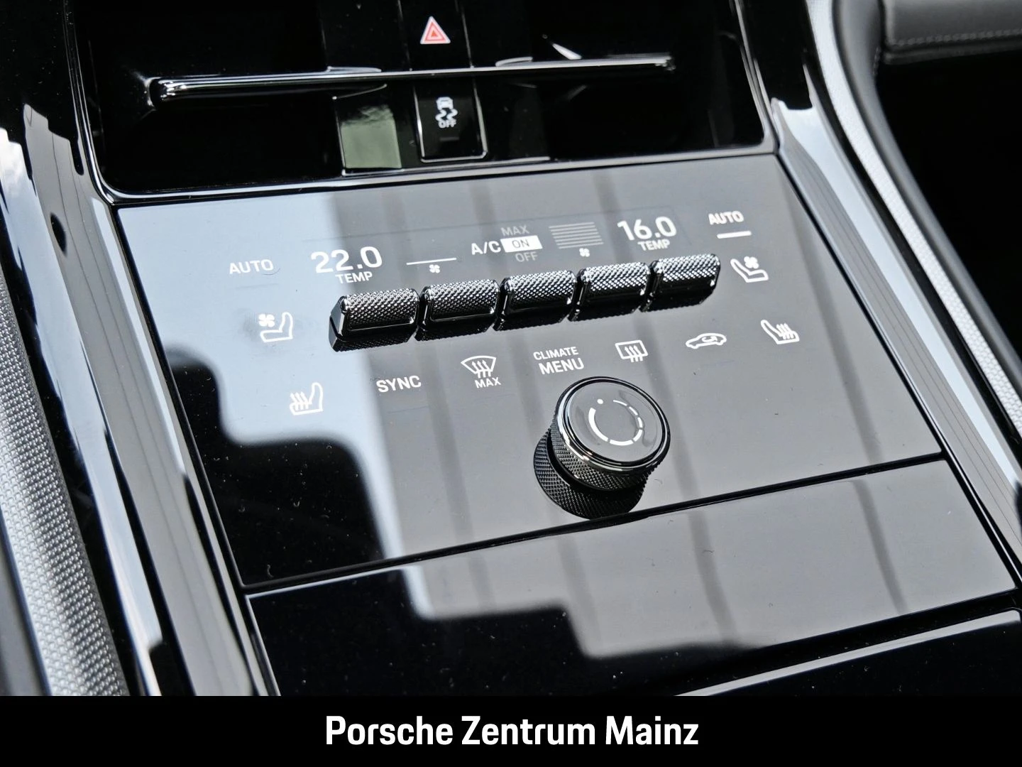 Porsche-Panamera-image-20