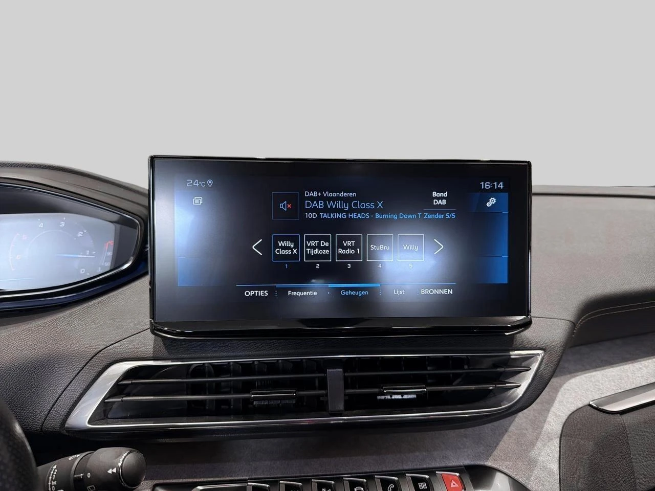 Peugeot-5008-image-10