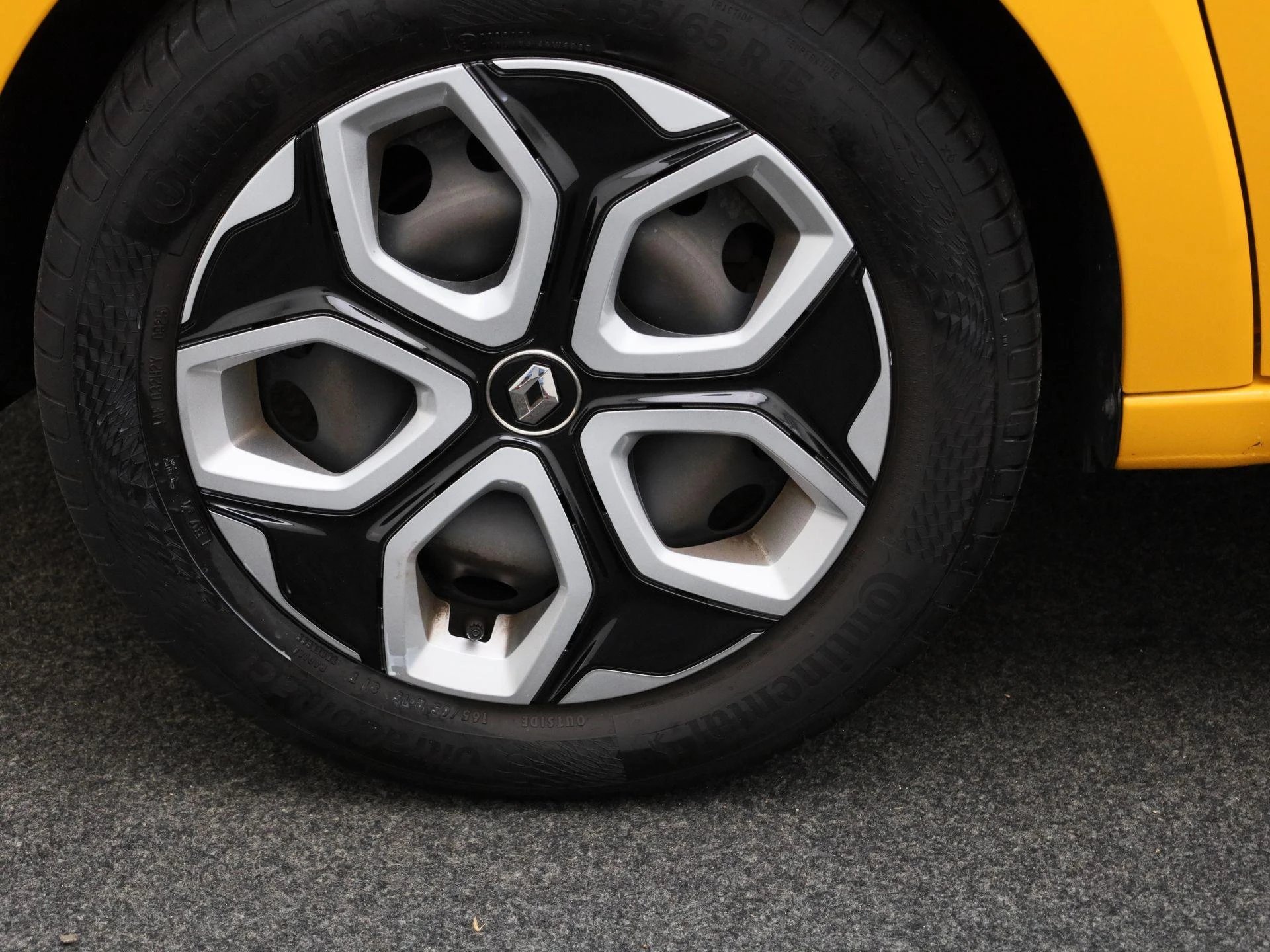 Renault-Twingo-image-11