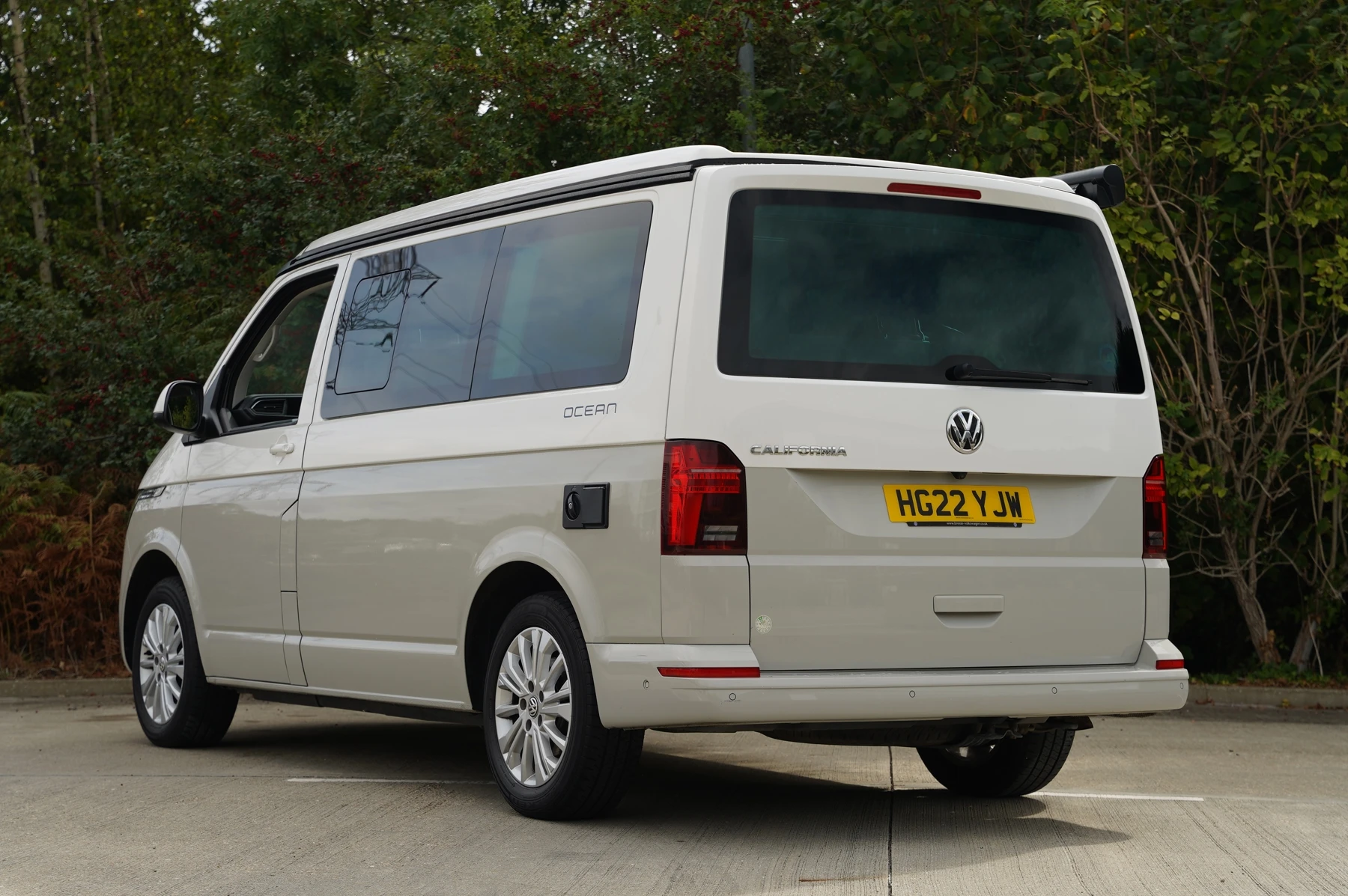 Volkswagen-California-image-2
