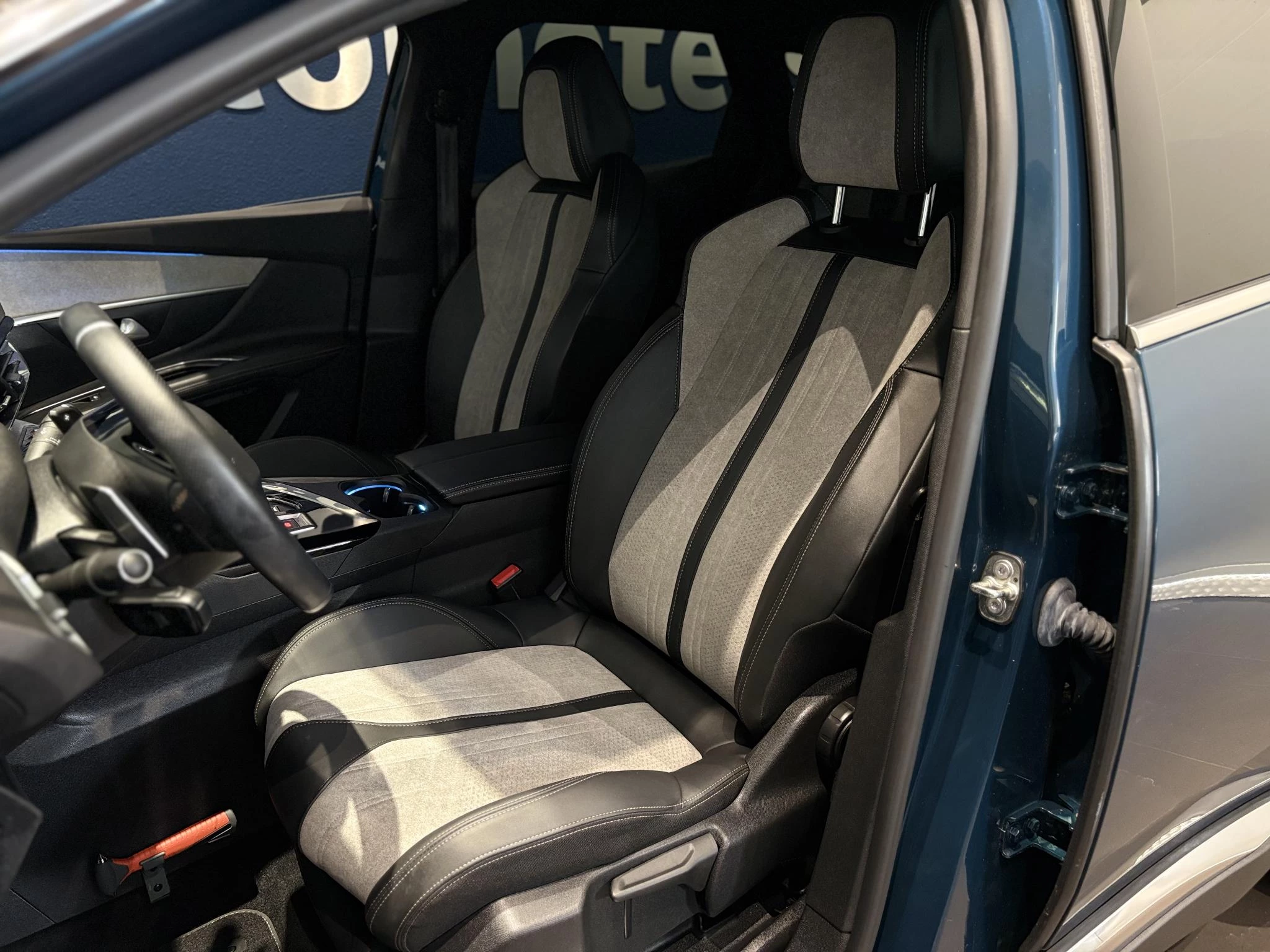 Peugeot 3008 1.6 HYbrid 225 GT