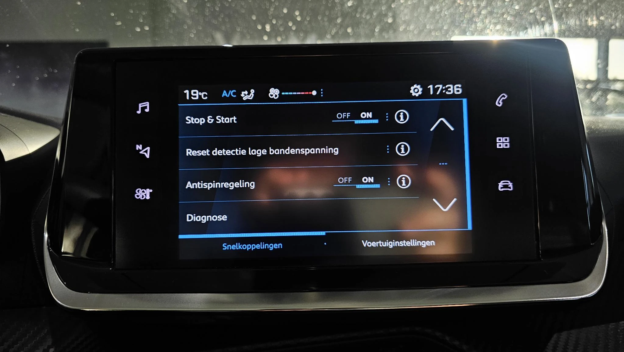 Peugeot-208-image-15
