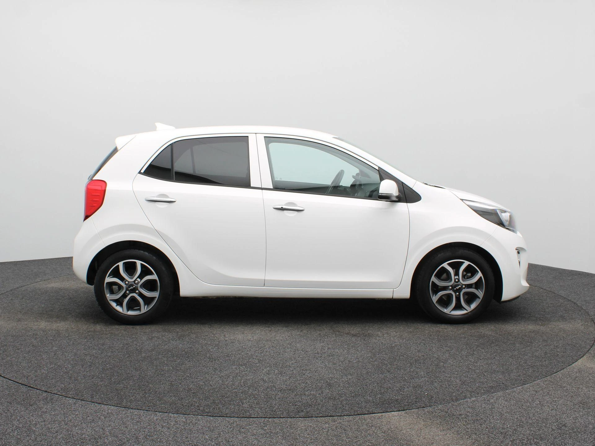 Kia-Picanto-image-5