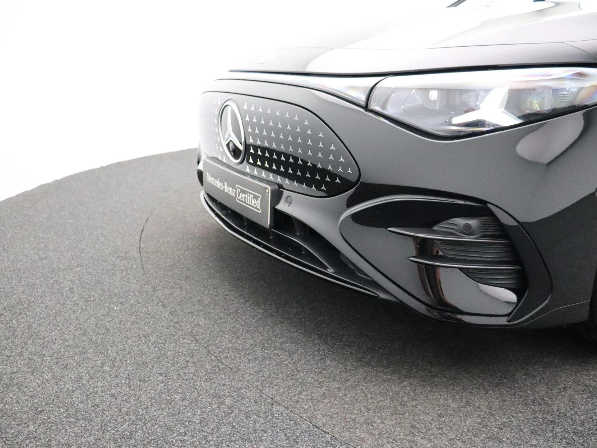 Mercedes-Benz-CLA-image-28