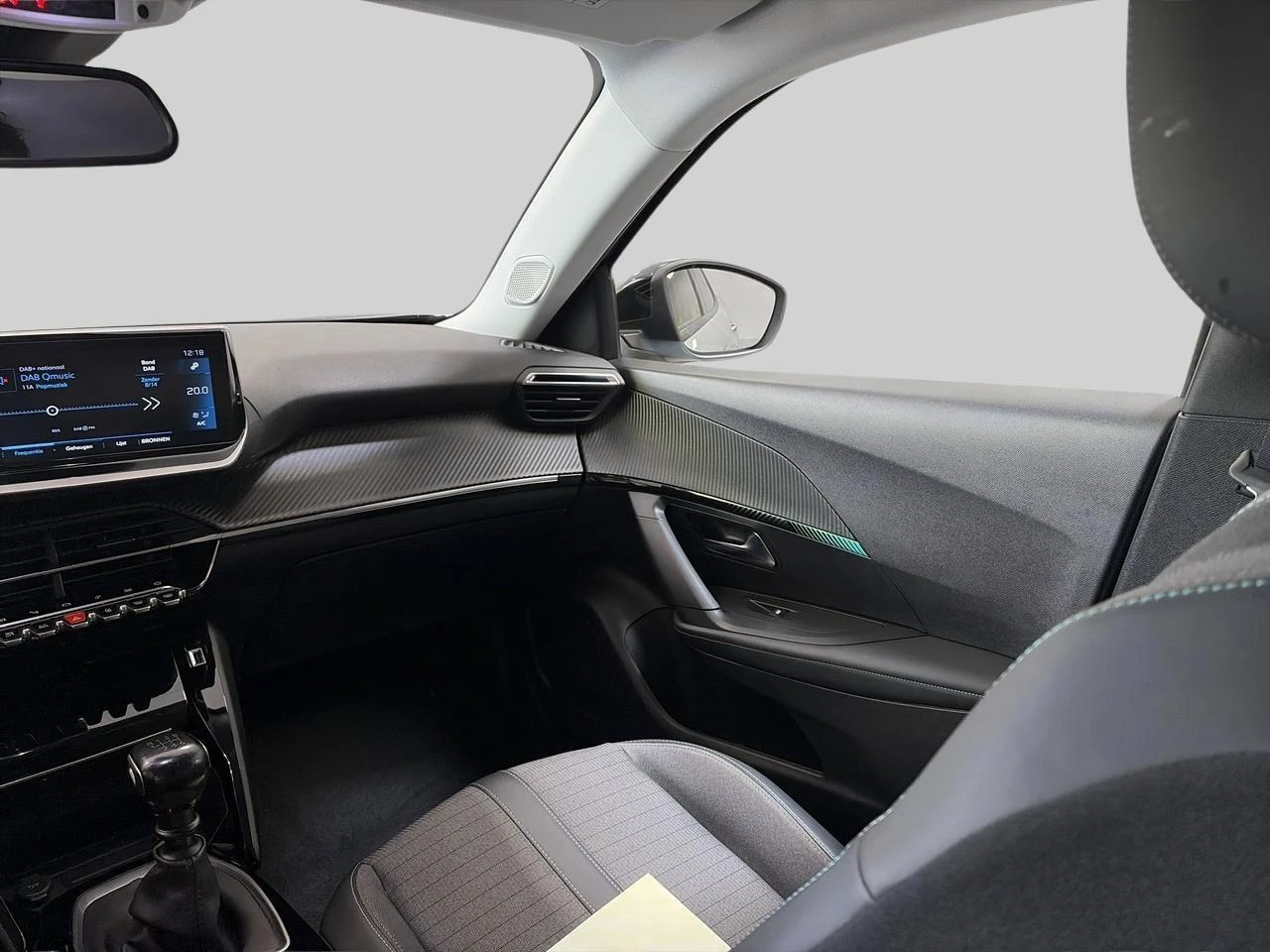 Peugeot-2008-image-12