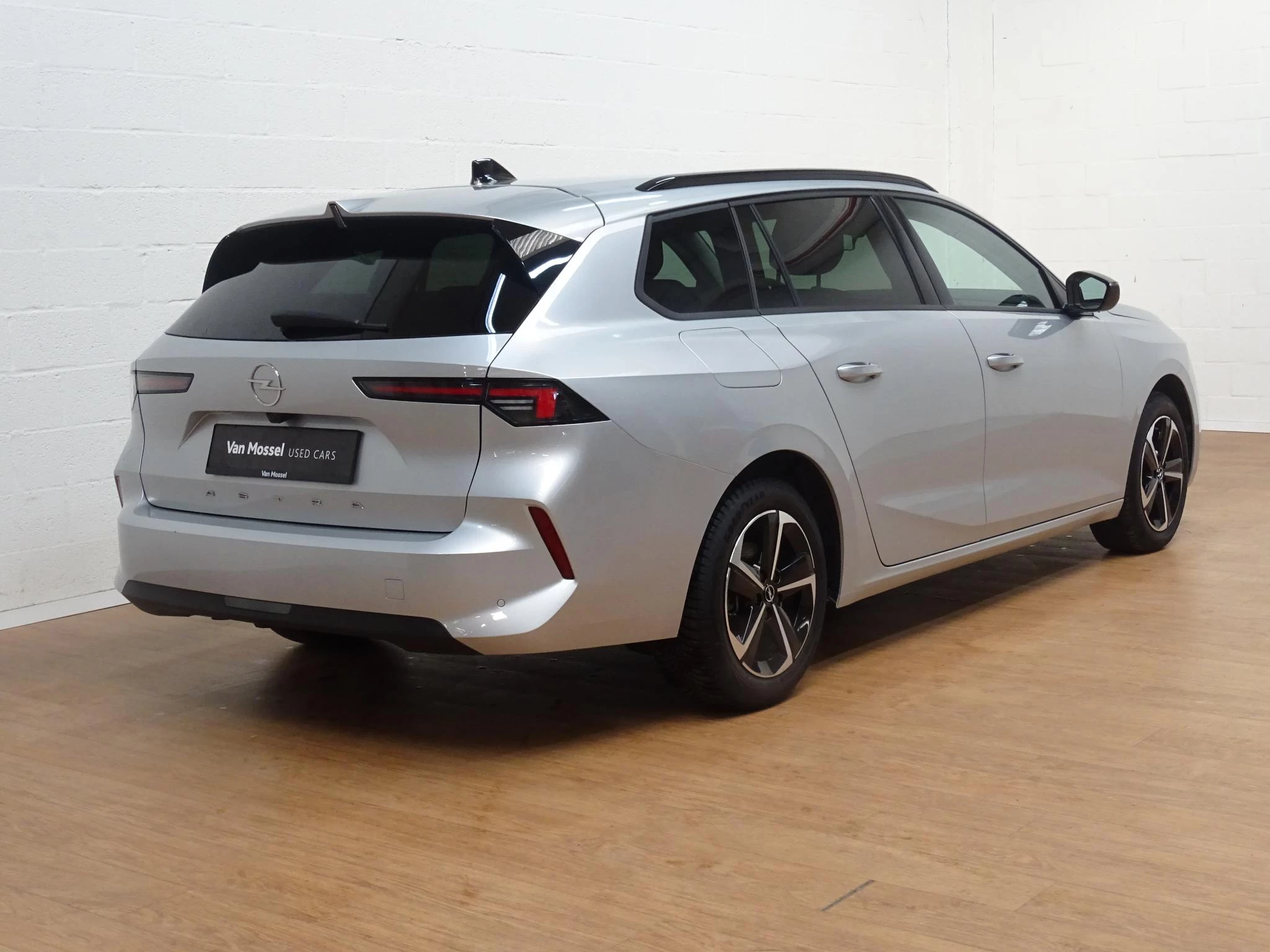 Opel Astra Sports Tourer 1.2T Edition