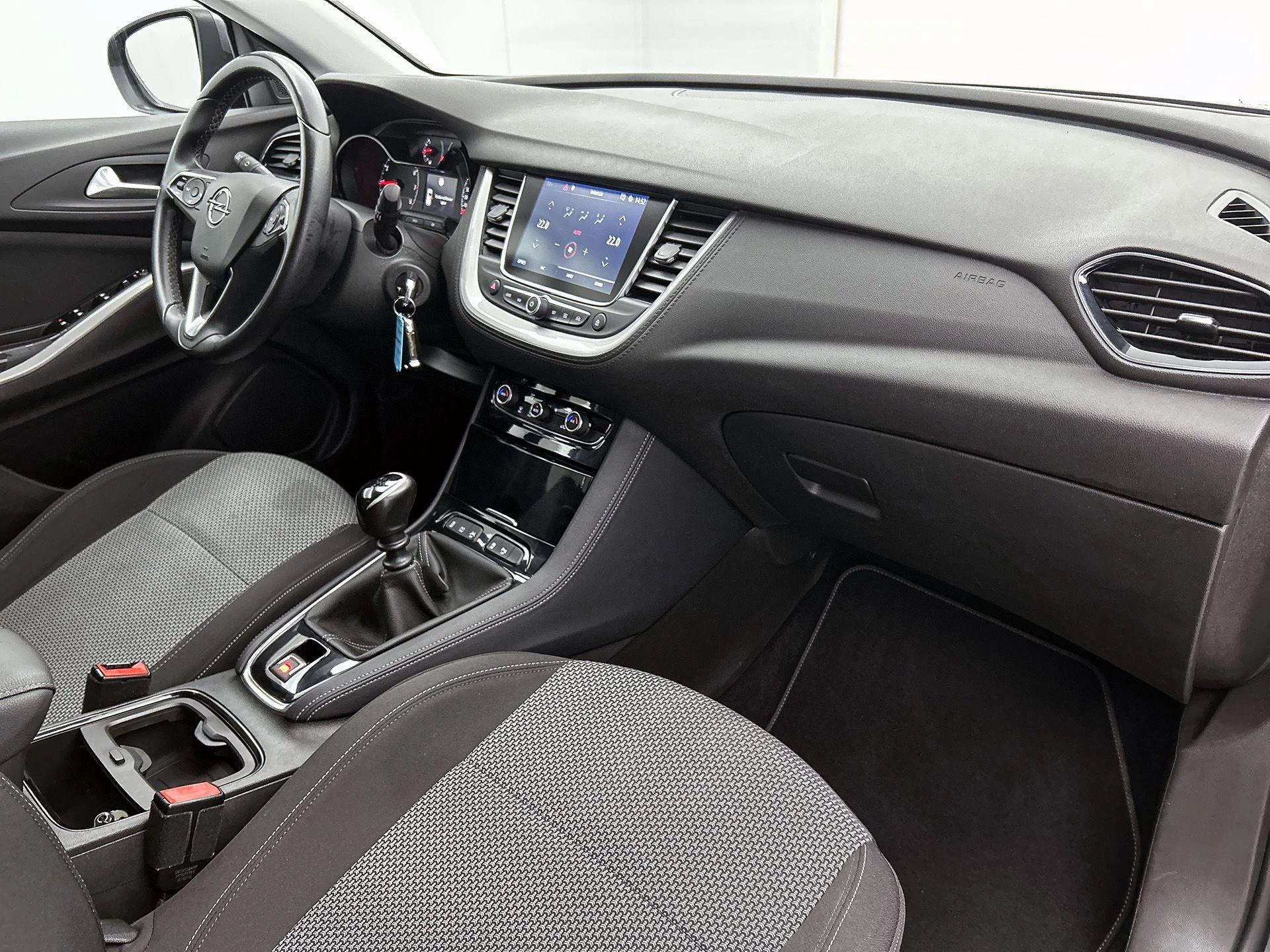 Opel-Grandland X-image-18