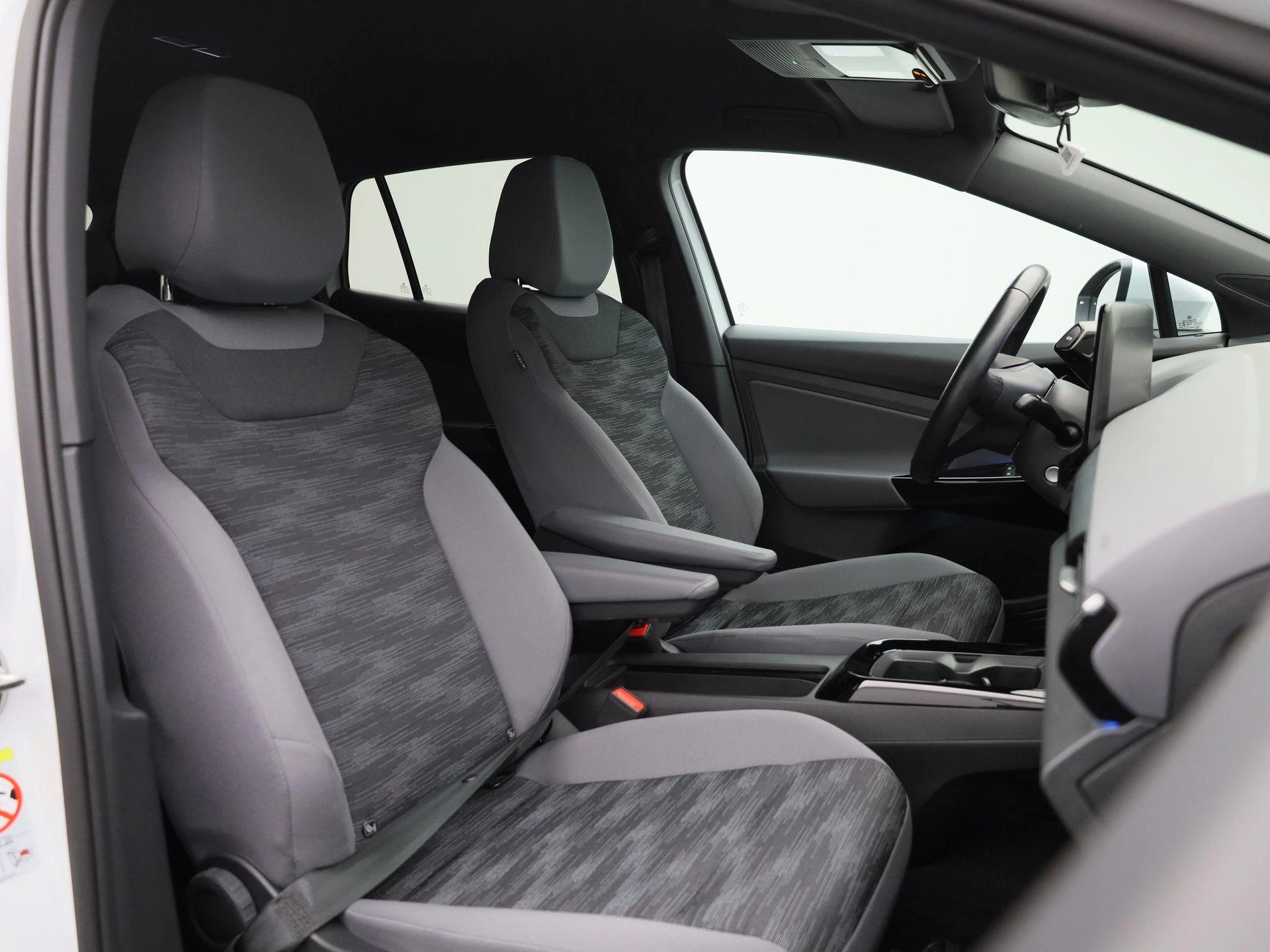 Volkswagen-ID.4-image-36