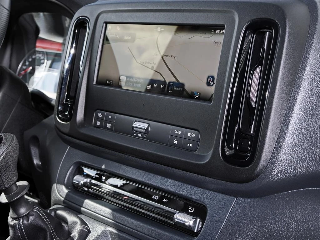 Mercedes-Benz-Vito 116-image-9
