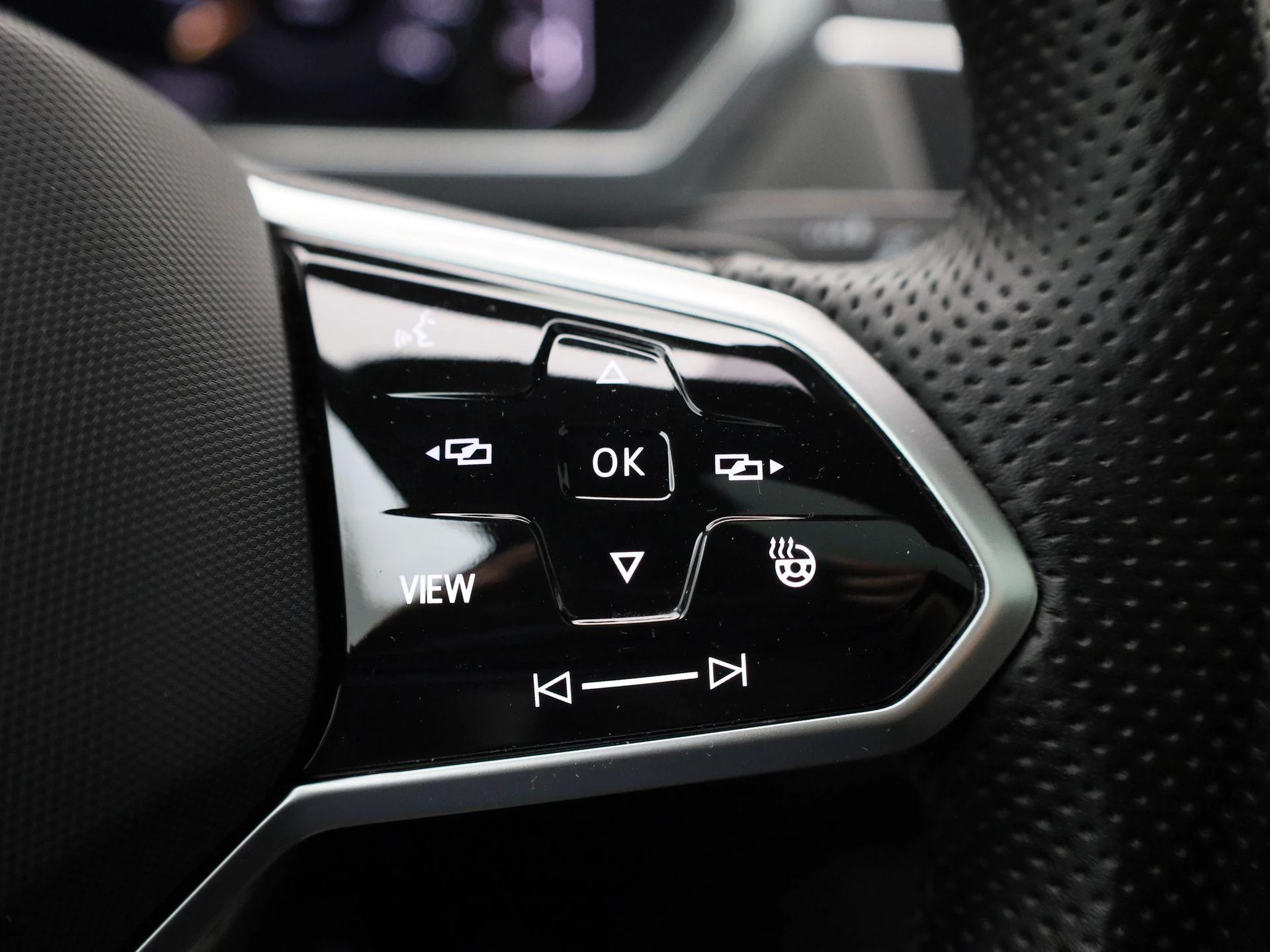 Volkswagen-Tiguan Allspace-image-24