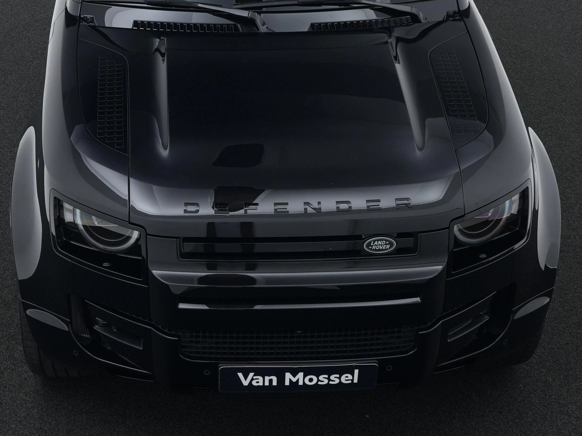 Land Rover-Defender-image-43