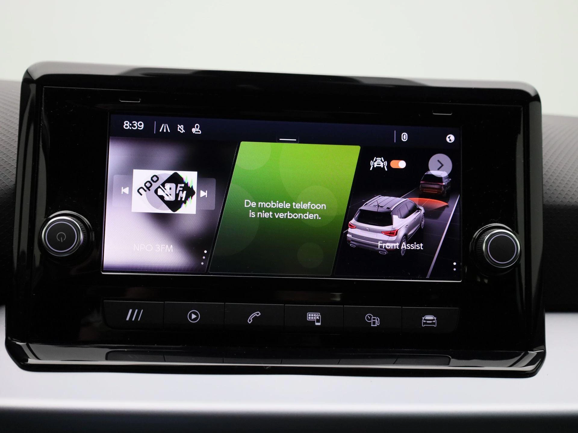 SEAT-Arona-image-13