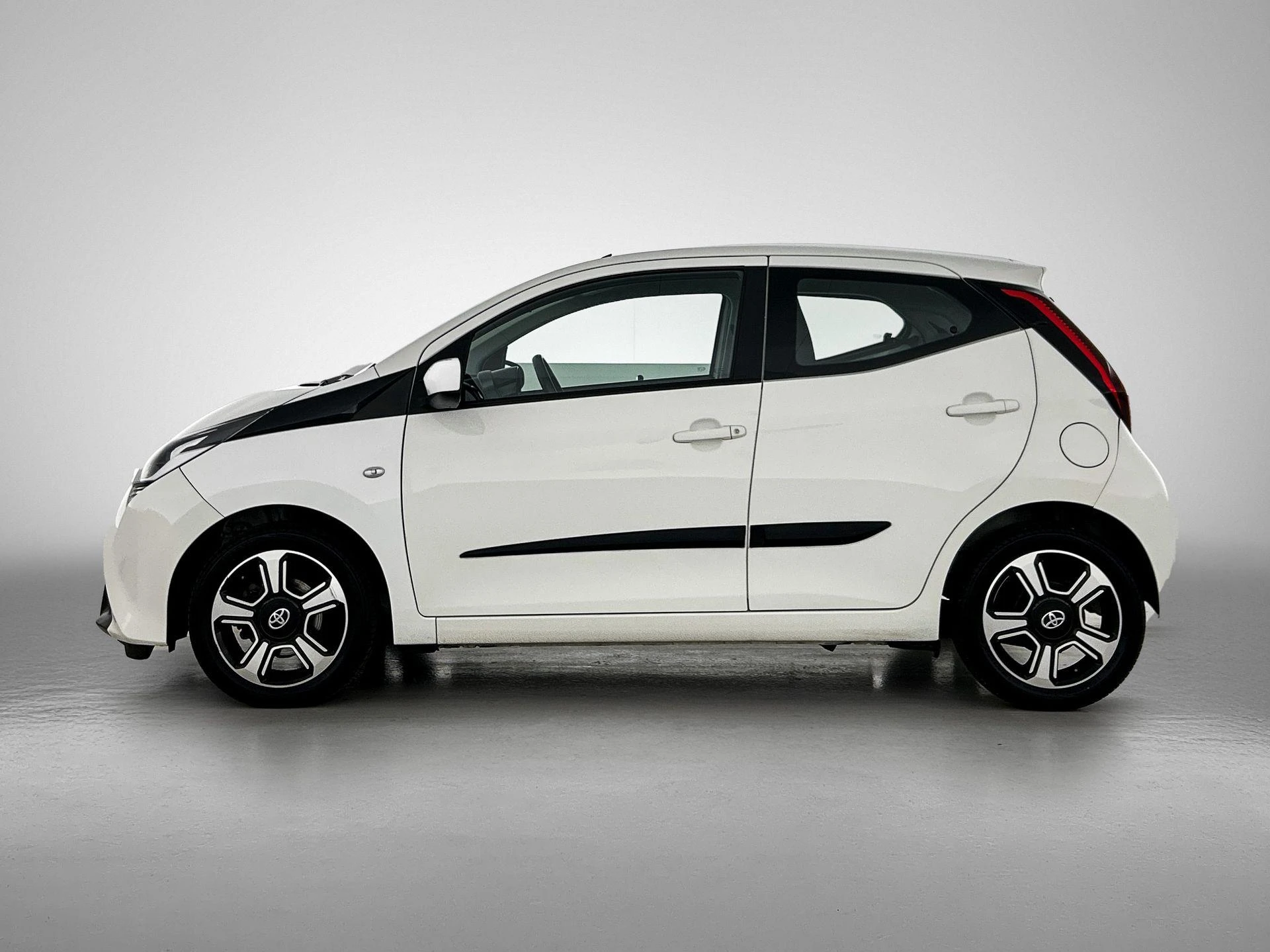 Toyota-Aygo-image-1