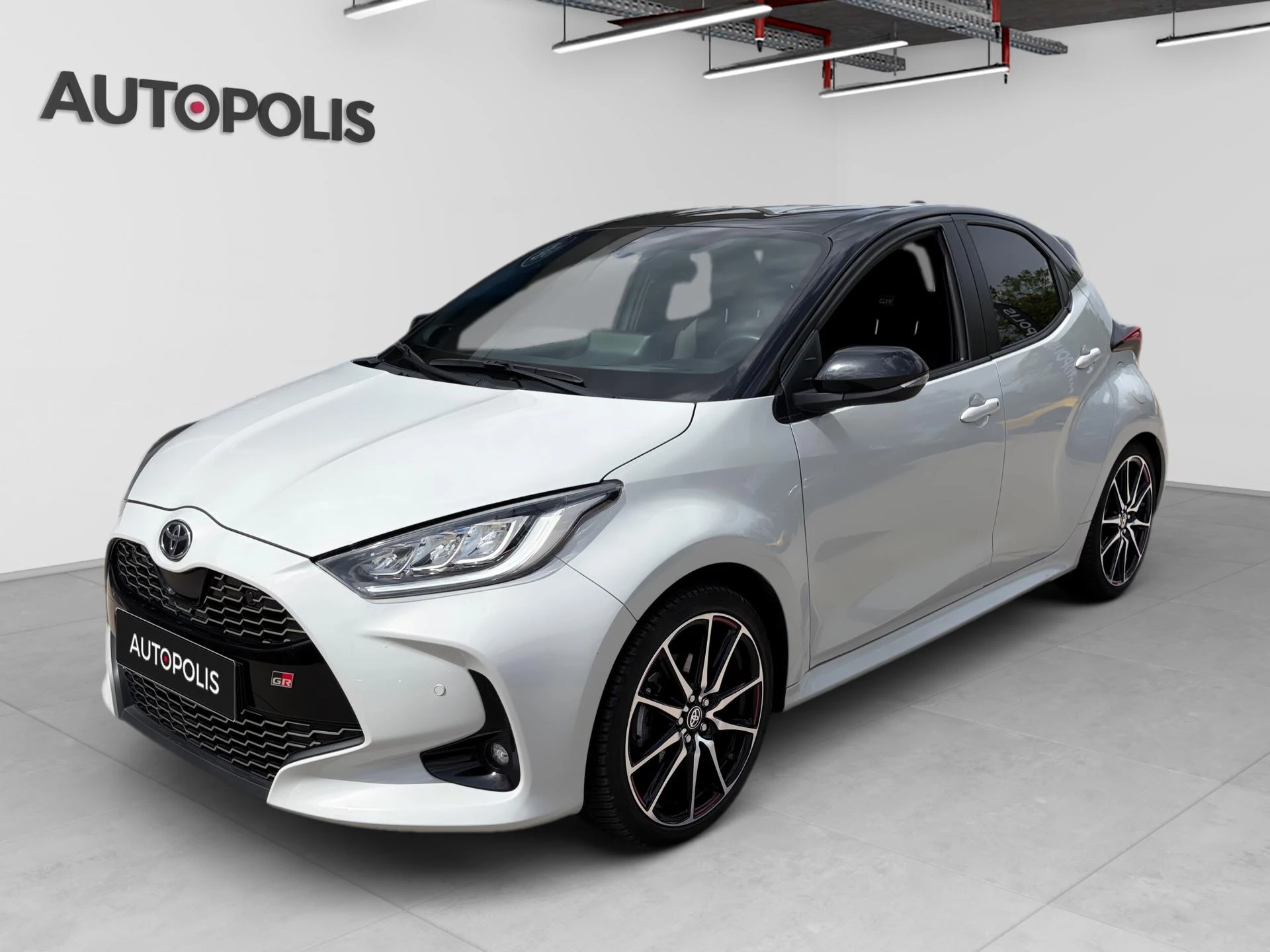 Toyota-Yaris-image-0