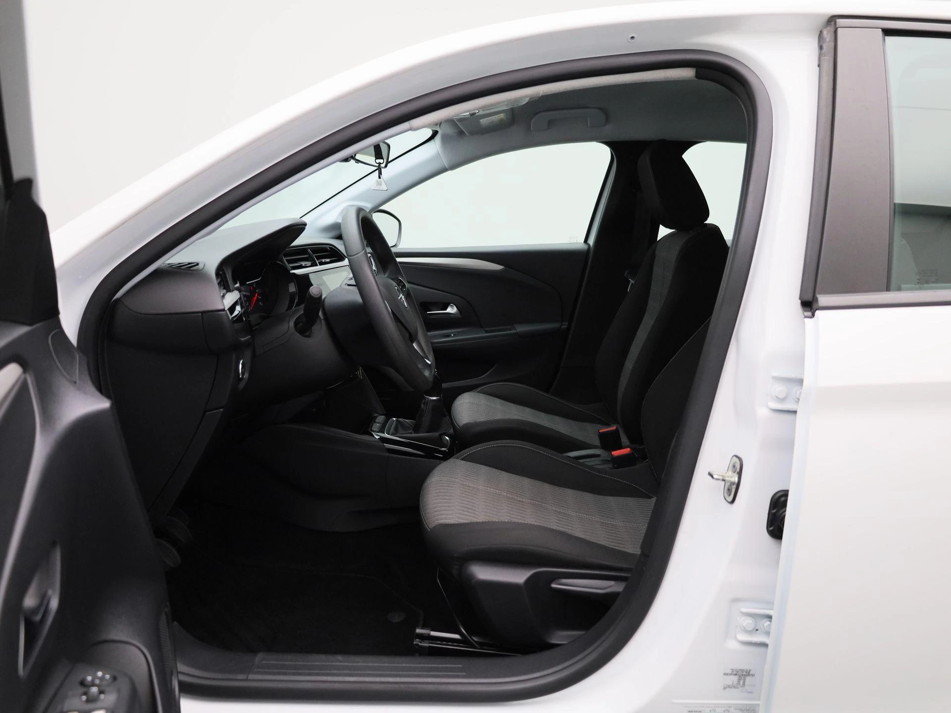 Opel-Corsa-image-9