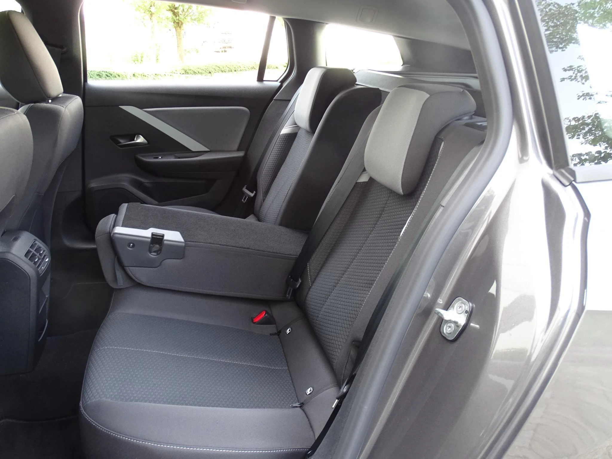 Opel-Astra-image-15
