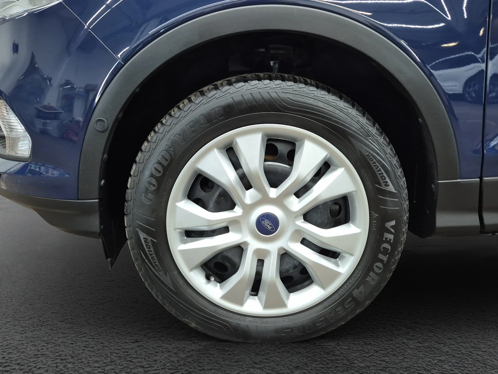 Ford-Kuga-image-8