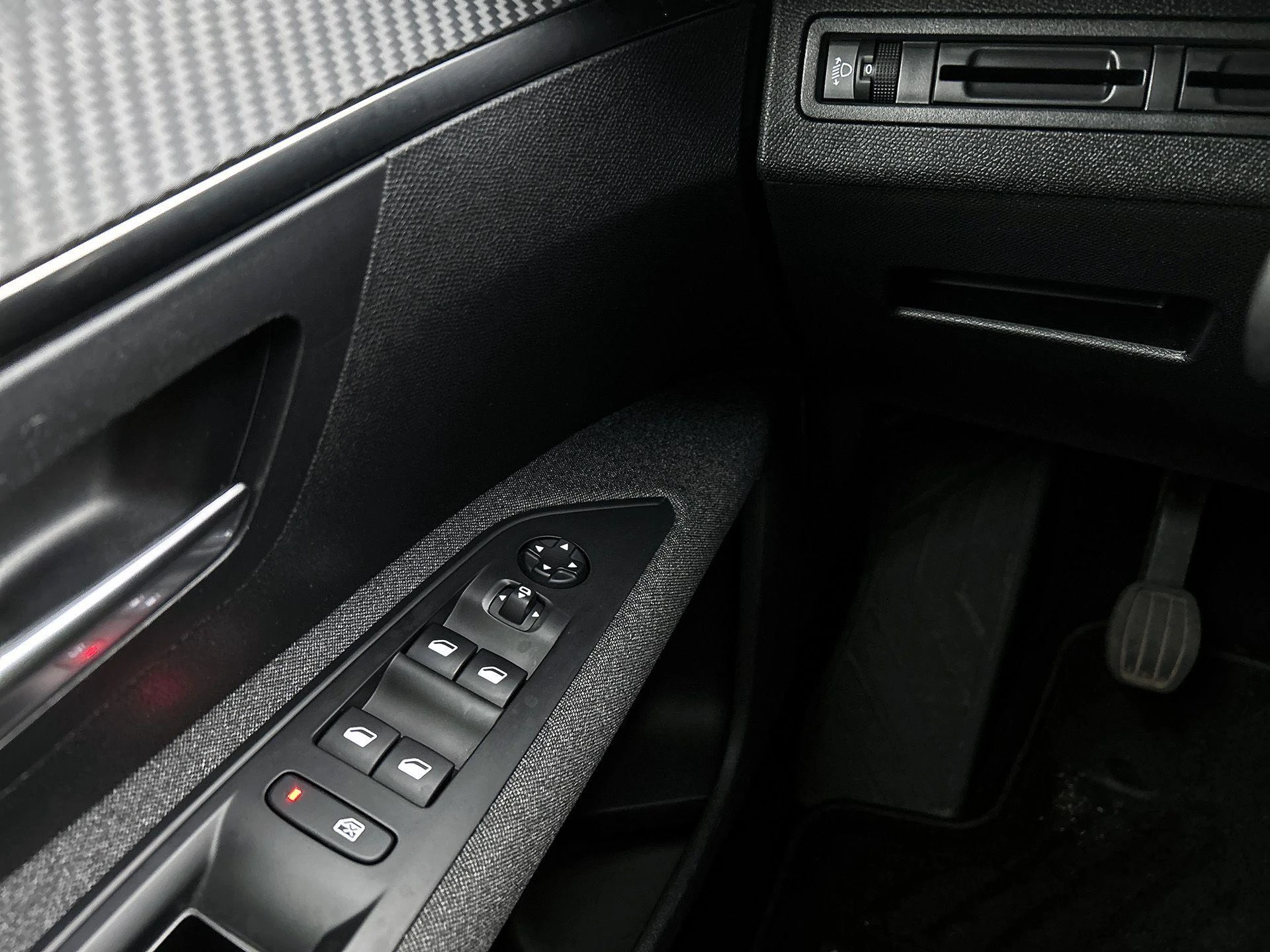 Peugeot-5008-image-29