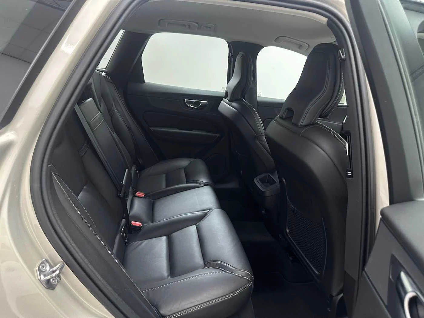 Volvo-XC60-image-19