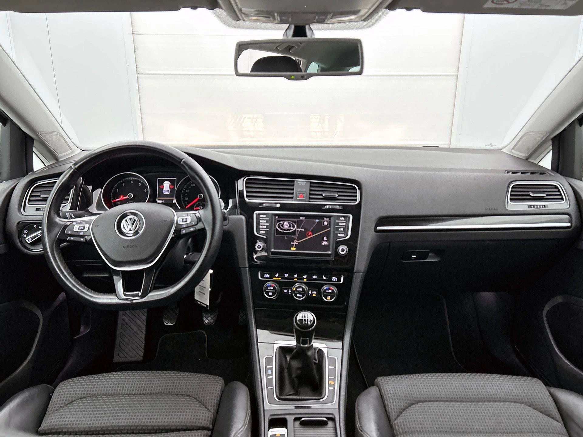 Volkswagen Golf Variant 1.2 TSI Business Edition Connected