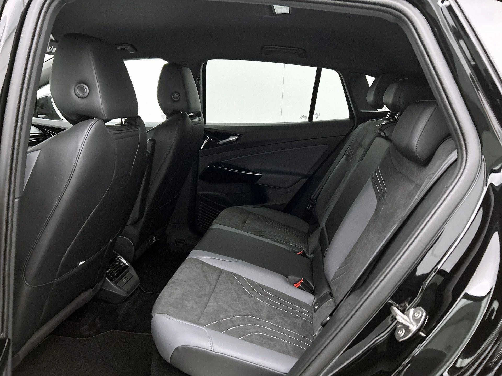 Volkswagen-ID.4-image-26