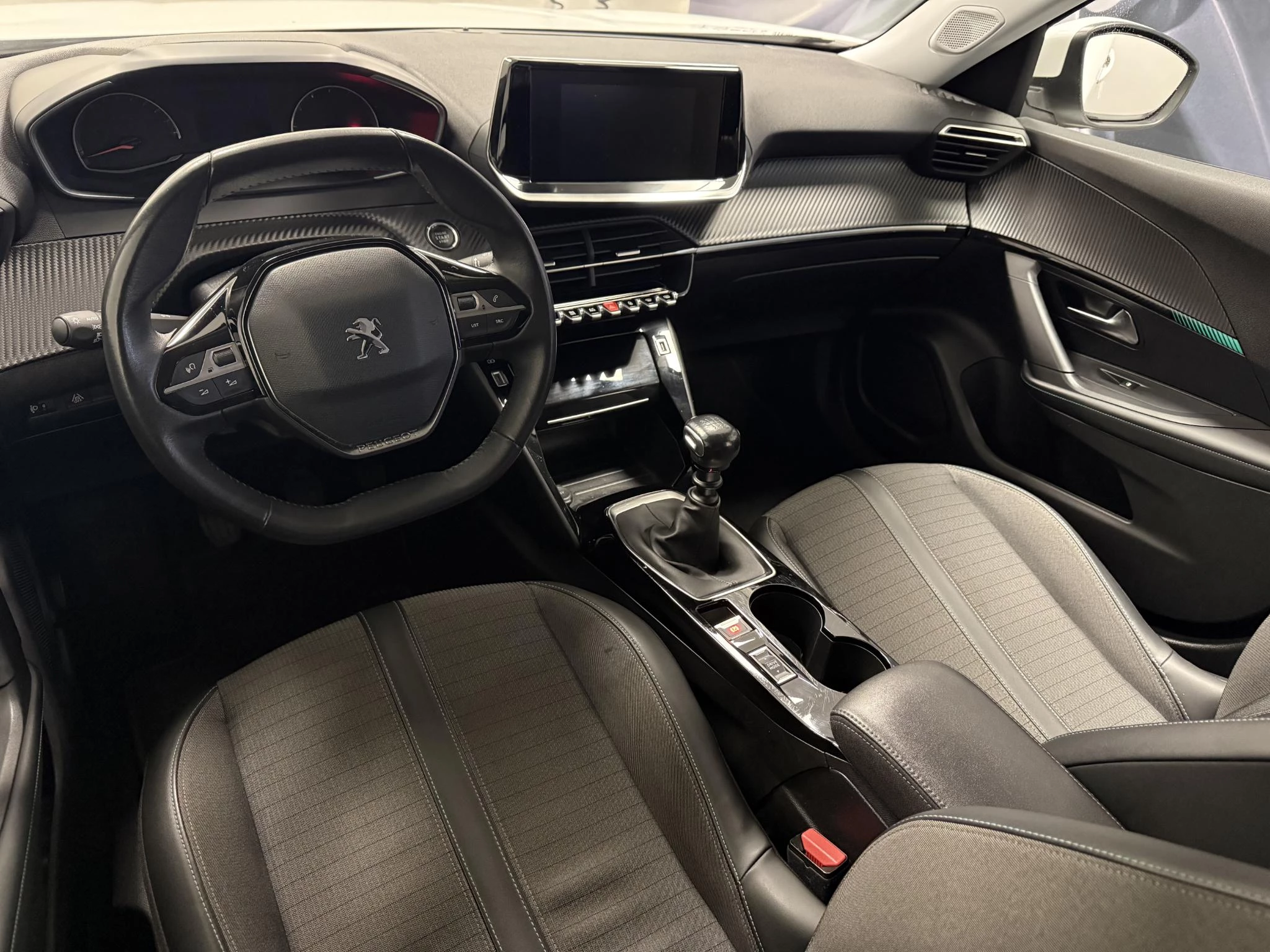 Peugeot-2008-image-7