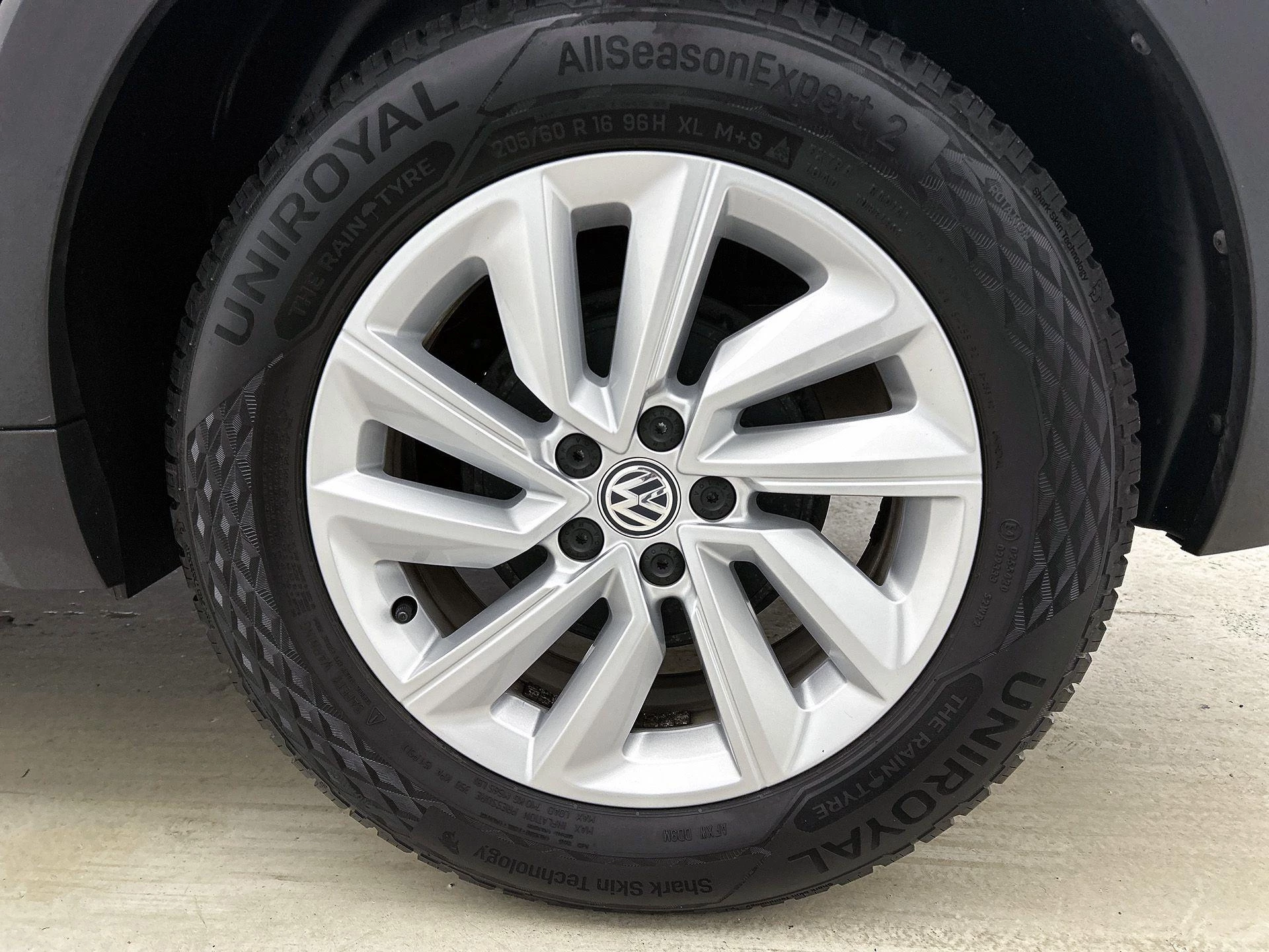 Volkswagen-T-Cross-image-30