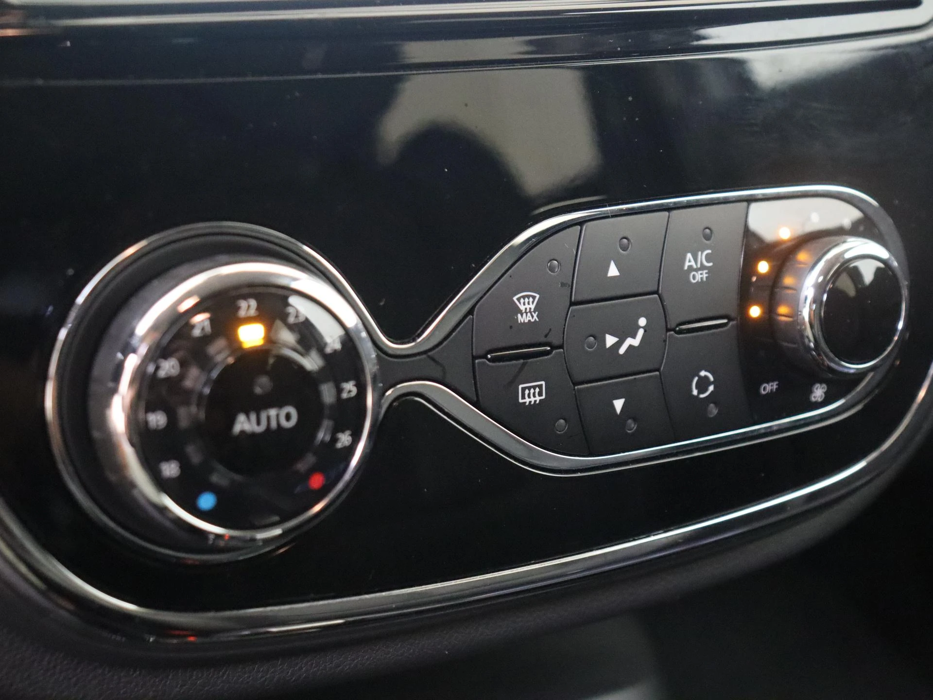 Renault-Captur-image-19