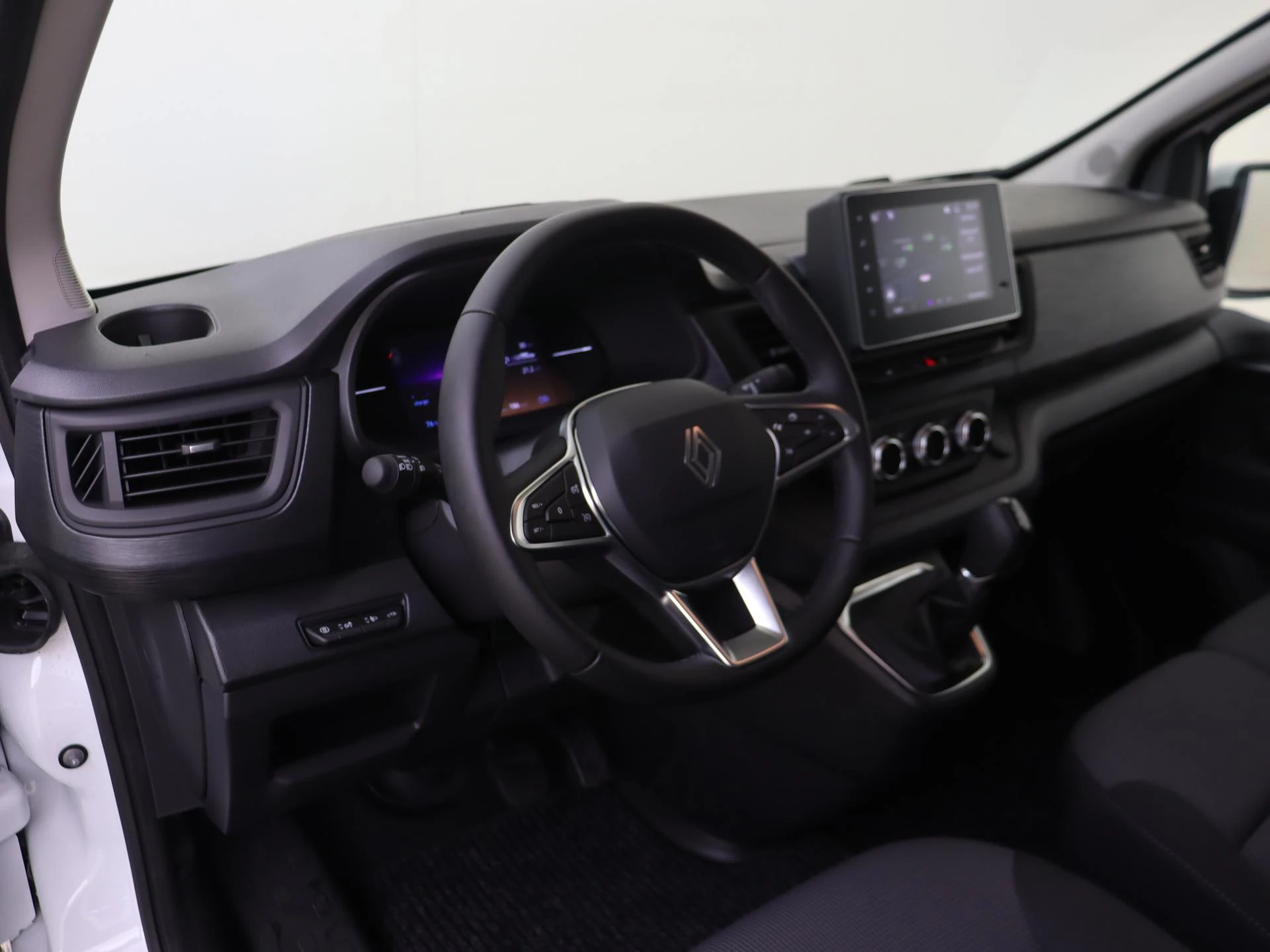 Renault-Trafic-image-45