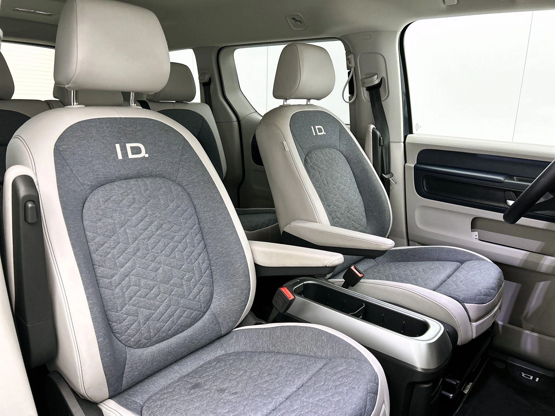 Volkswagen-ID. Buzz-image-34