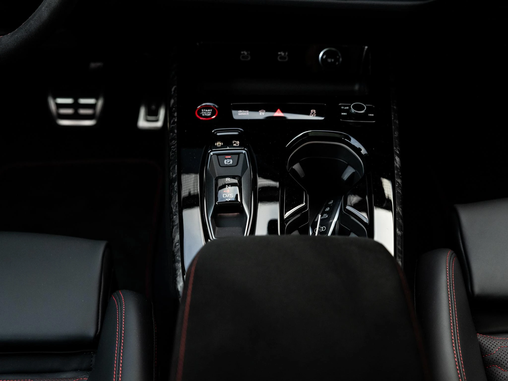 Audi-RS5-image-24