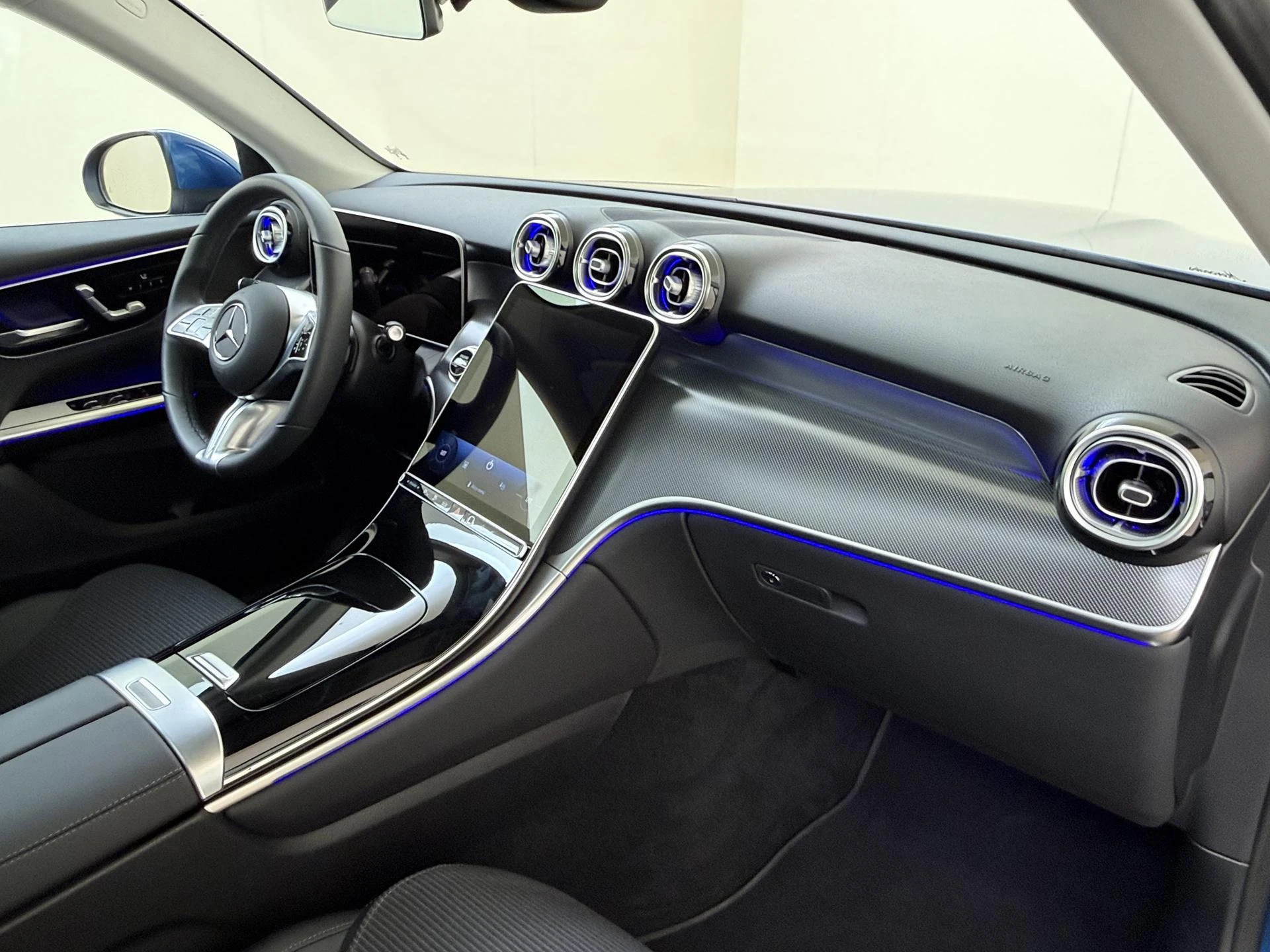 Mercedes-Benz-GLC-image-4