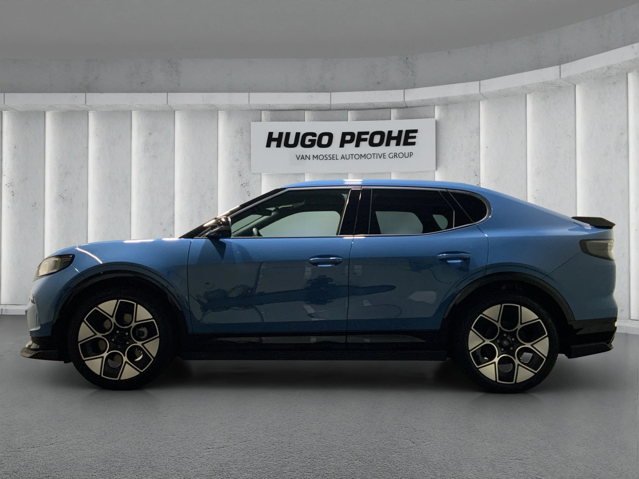 Ford Capri Collection Extended Range 79kWh RWD Sports Utility Vehicle. 210 kW. 5-türig MJ 2026.75