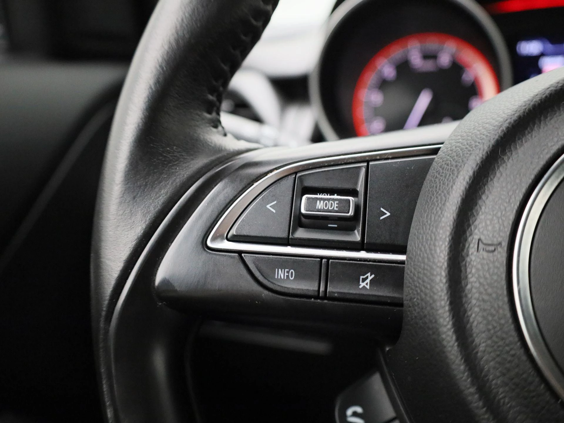 Suzuki-Swift-image-16